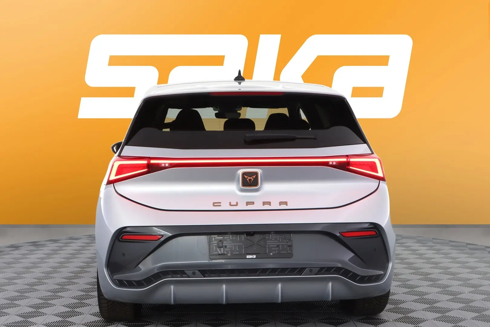 Car Image - 3uQ8qeYdi4fuCfgdMPDYy2
