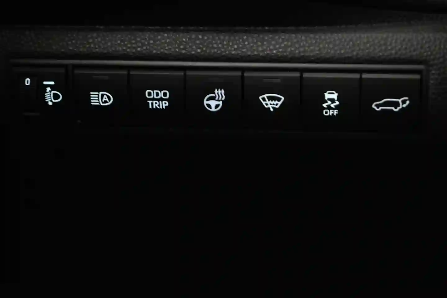 Car Image - 6UC5M8OdntKQ0opkGJZUSx
