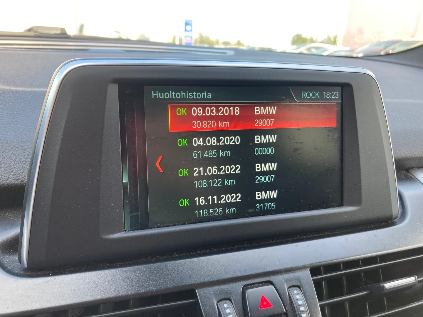 Car Image - 4Gz4j3gIYpzCeL3CgM7yhl
