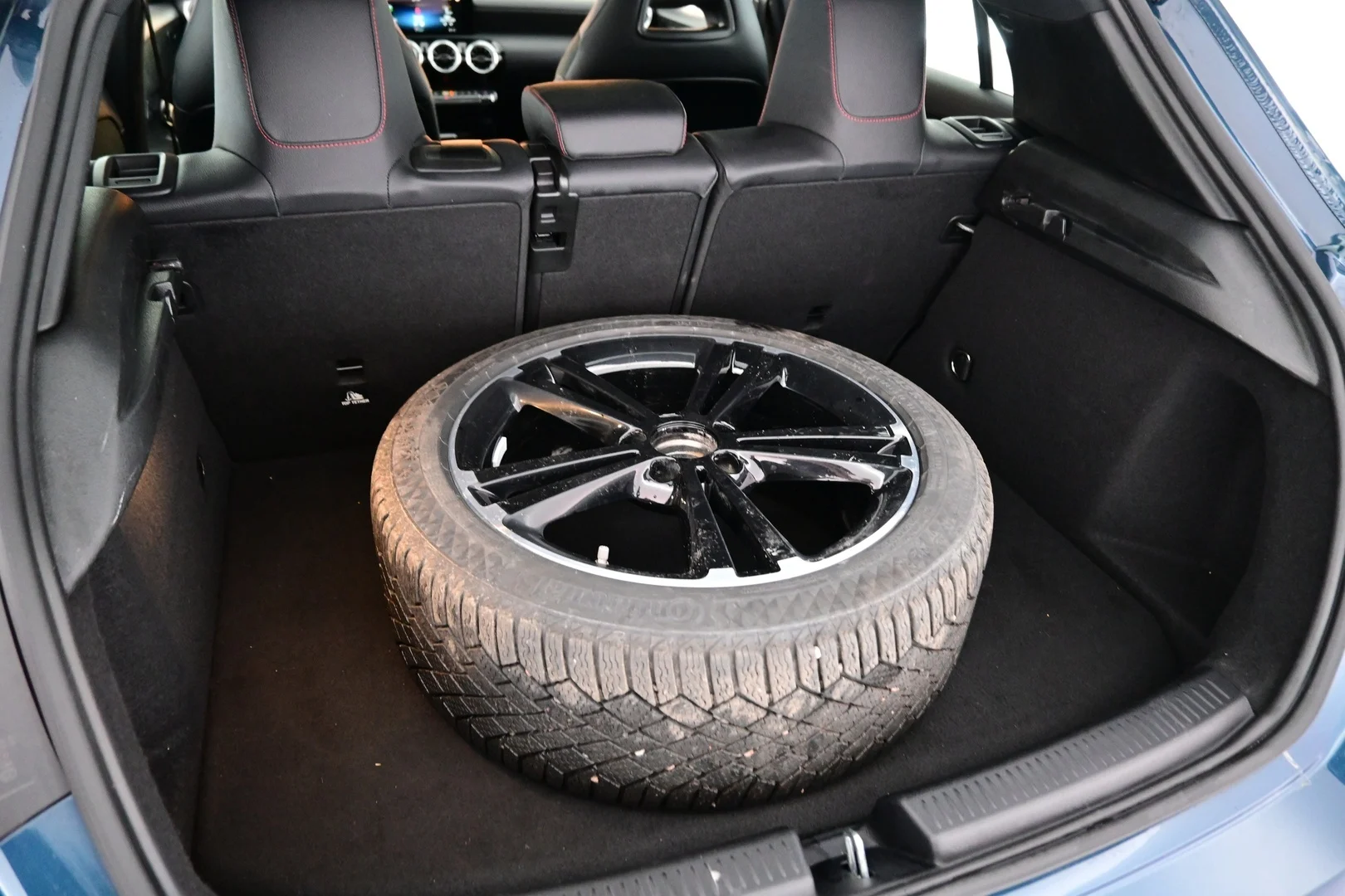 Car Image - 2b4rnY3FfOve3xMXLmhRTY