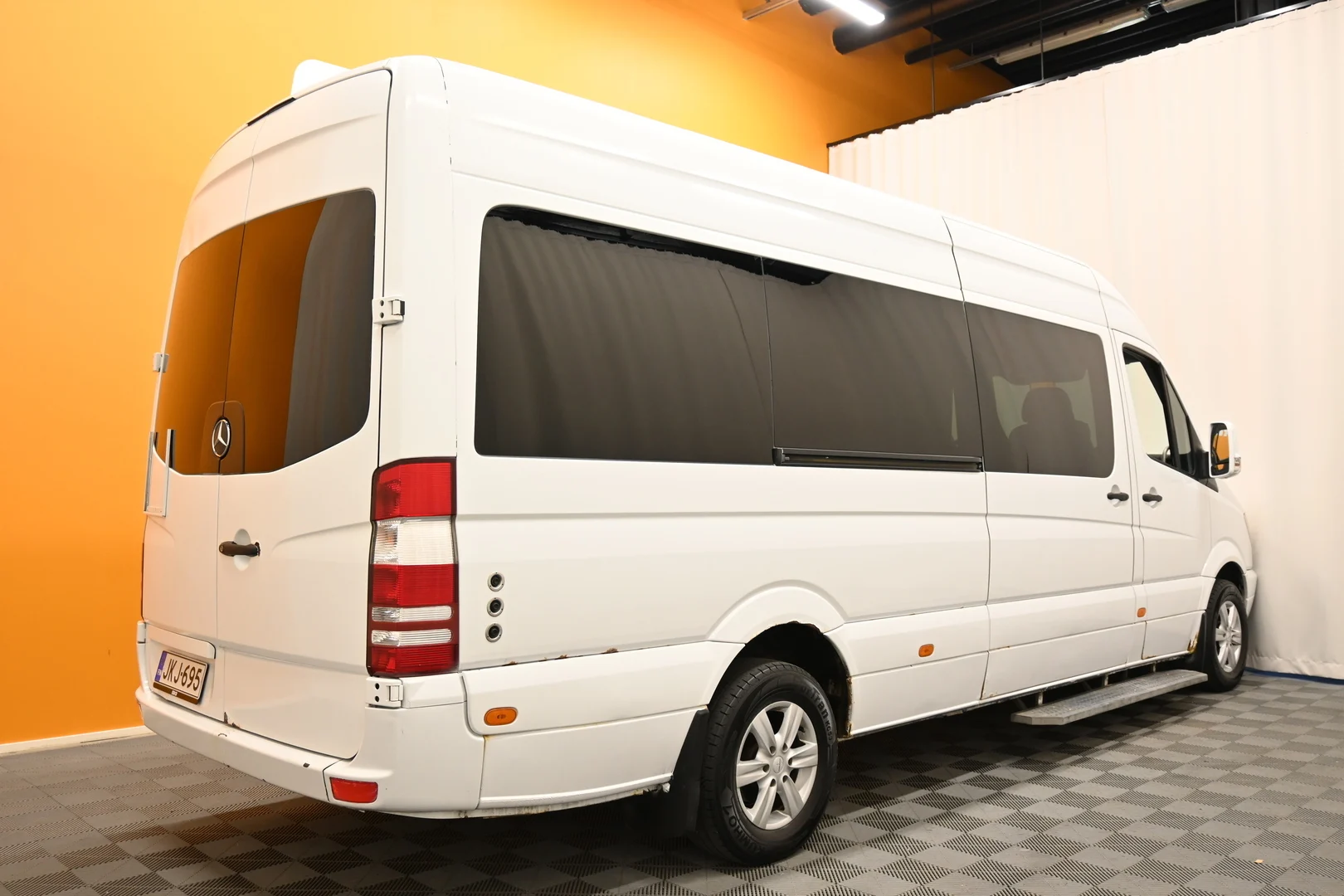 Car Image - 2eY545WsG7LypCz8aR5R6F