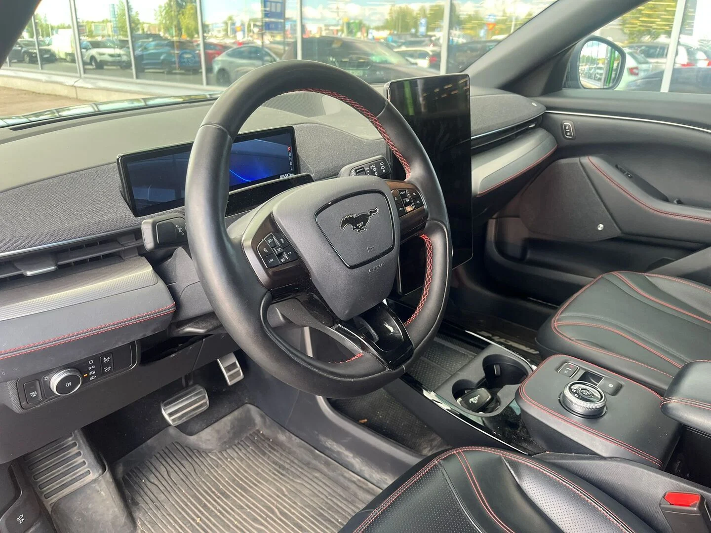 Car Image - 4LwiJdWjDoyOm8MSmAjyvd
