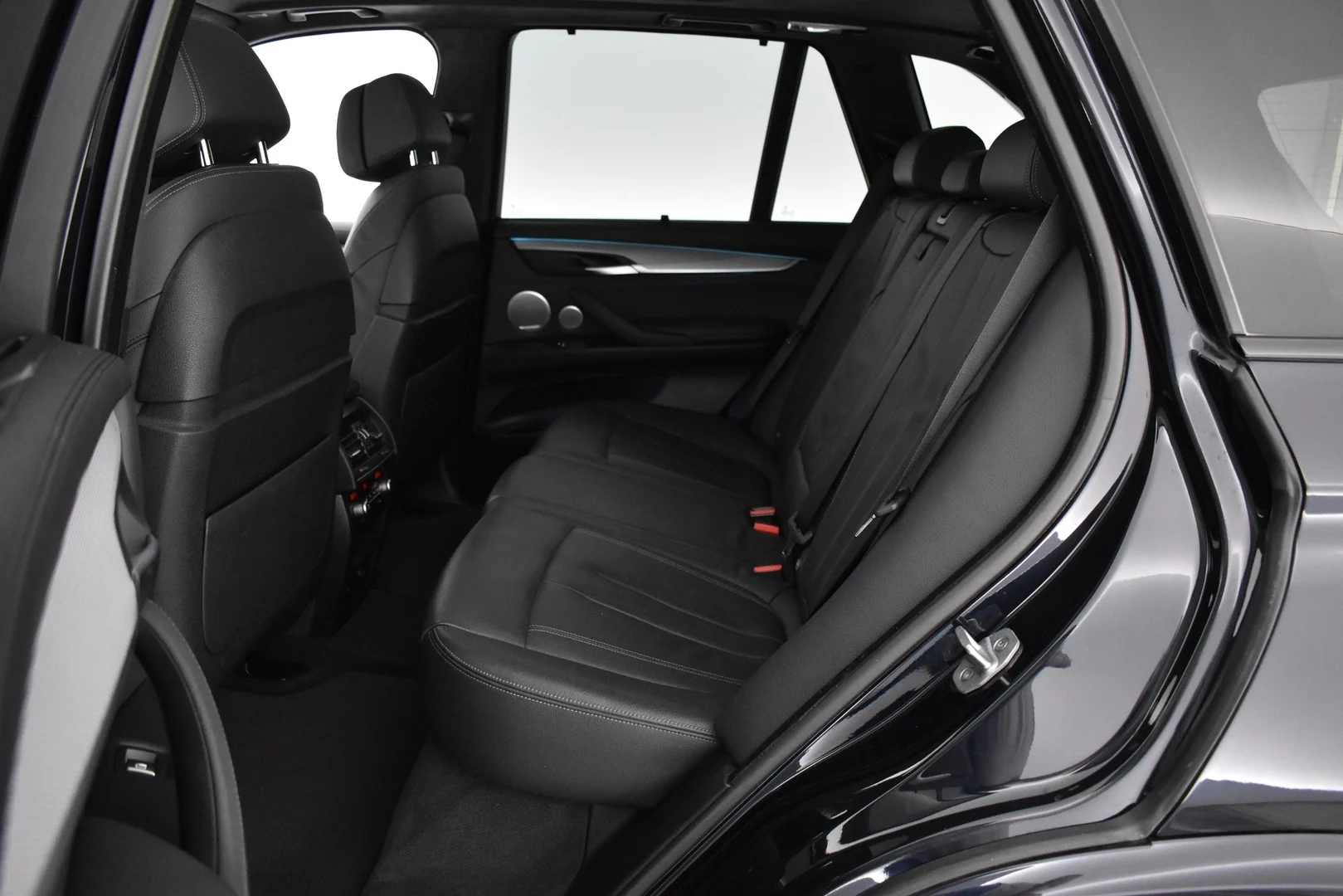Car Image - 2YcflqiikiDH4uK8WCWXby