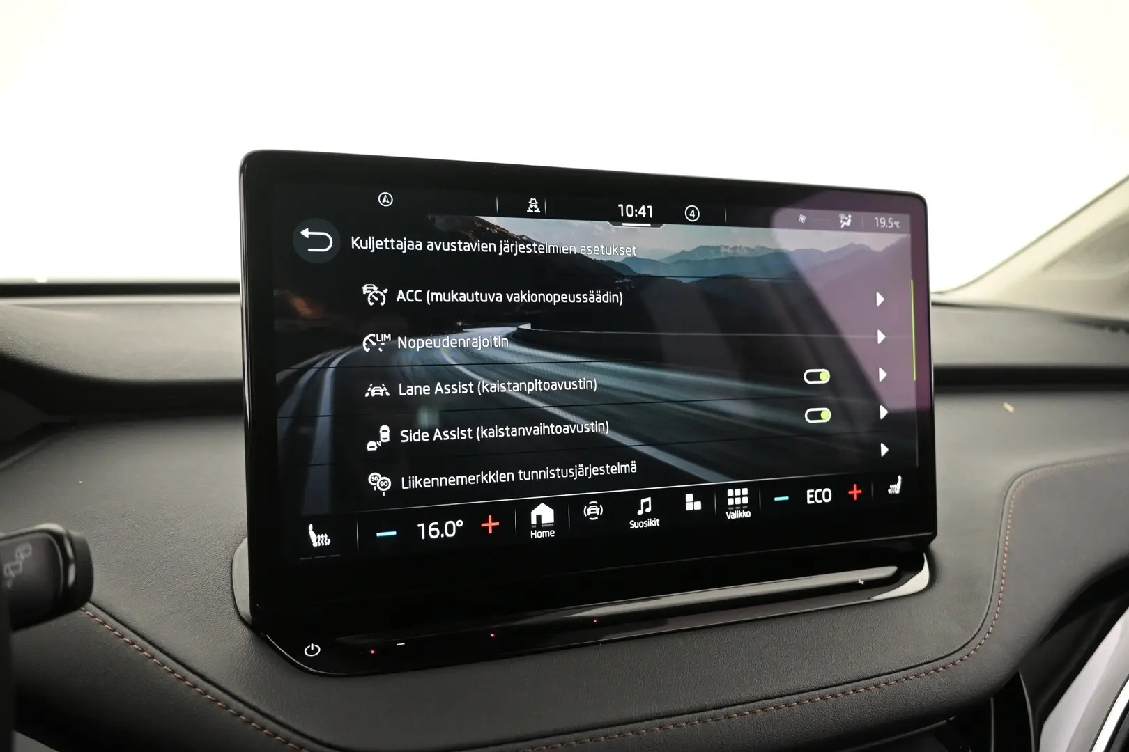 Car Image - 6dHLJeN1n6ITr0J9lPxU5K