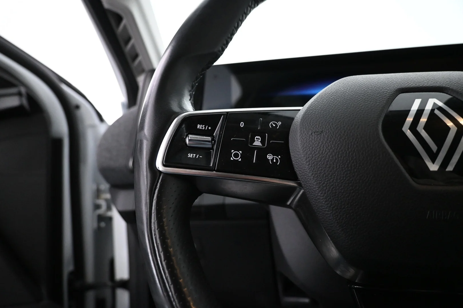 Car Image - 5ZmEXj9mIHNa2Bjp4QrRbp