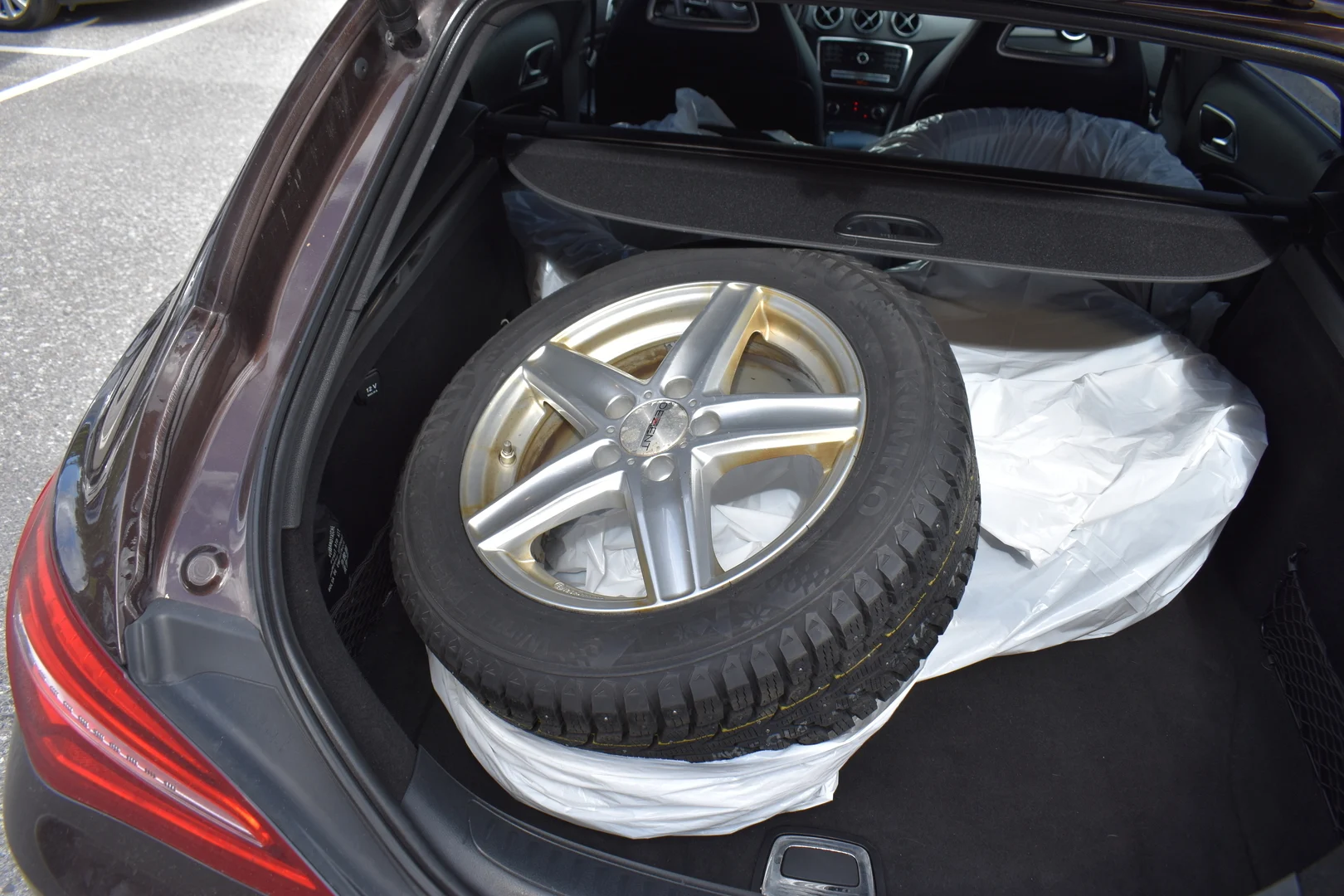 Car Image - 5wXIPUDkugSdxF8F9Uvehv