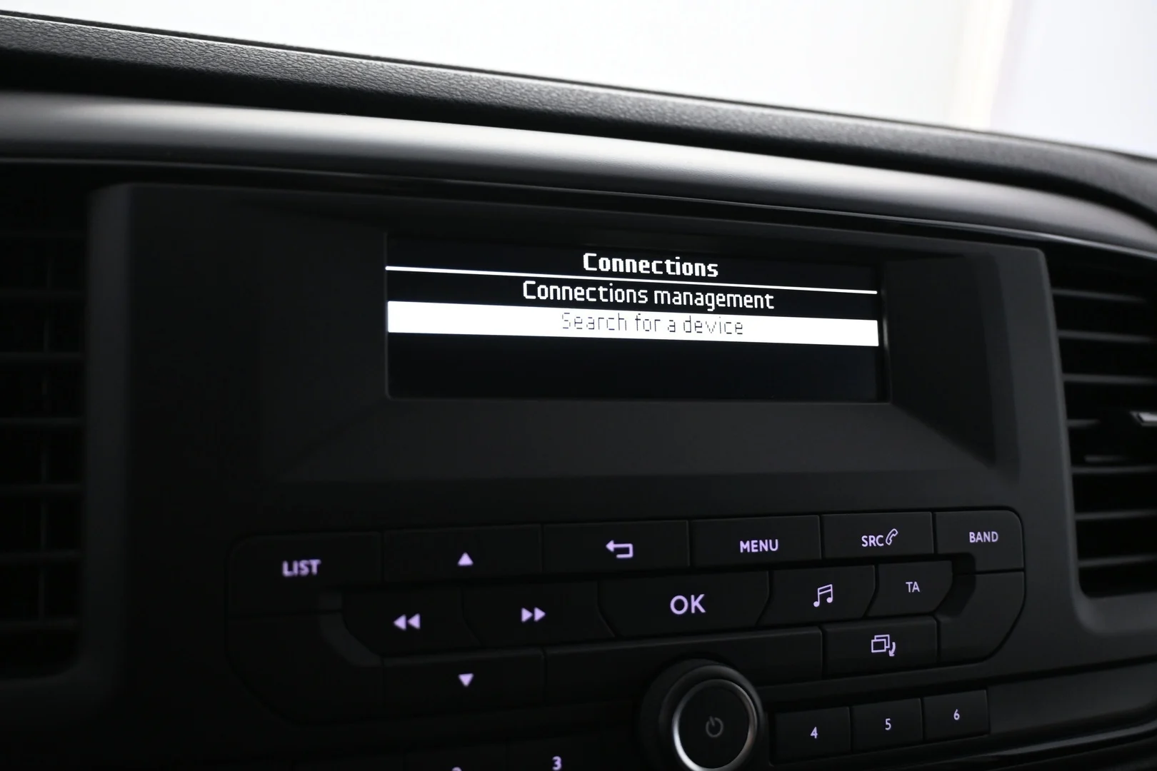 Car Image - 4kqRQgfX8w5VcgwbRb7byV