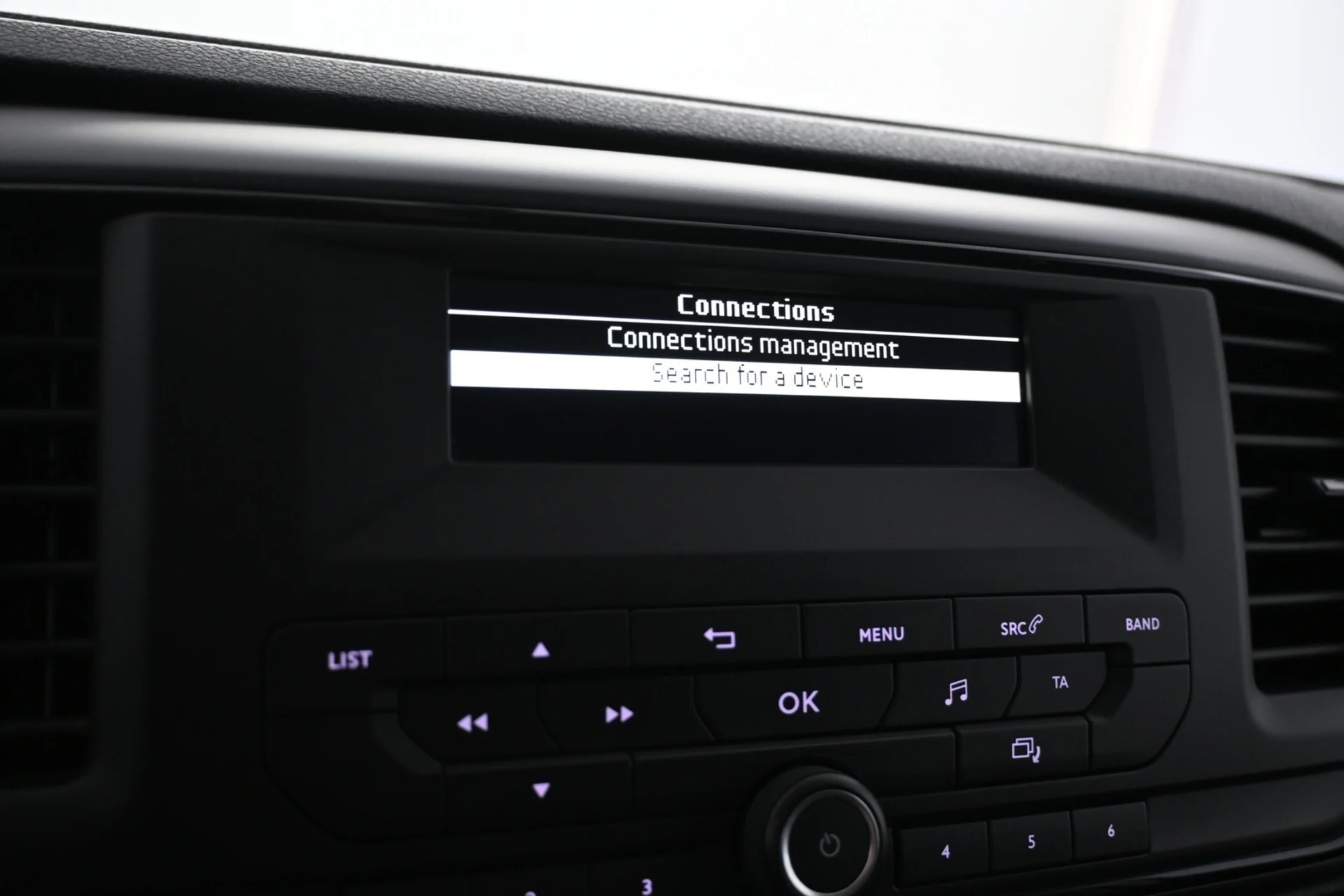 Car Image - 4kqRQgfX8w5VcgwbRb7byV