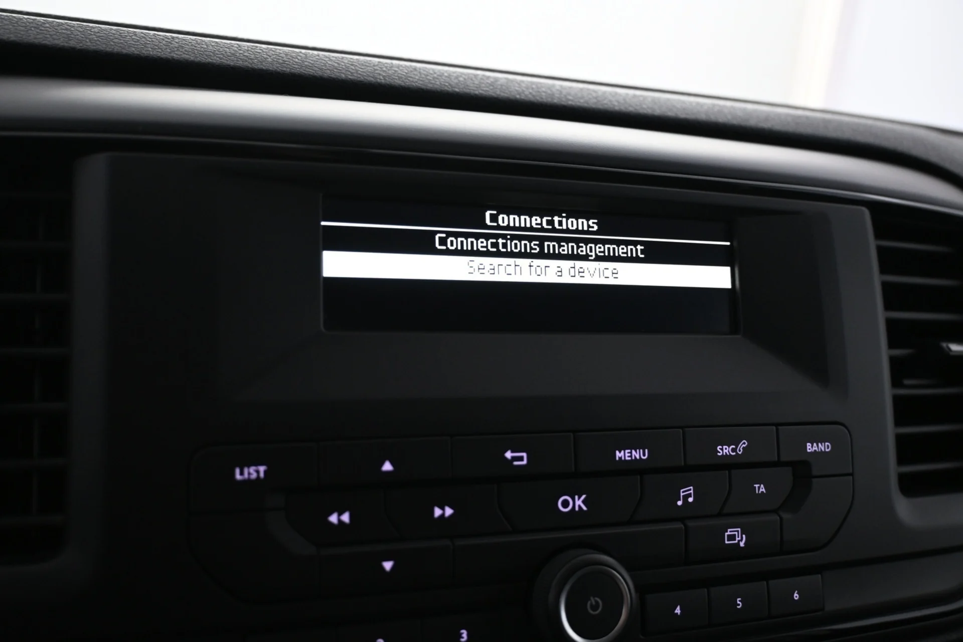 Car Image - 4kqRQgfX8w5VcgwbRb7byV