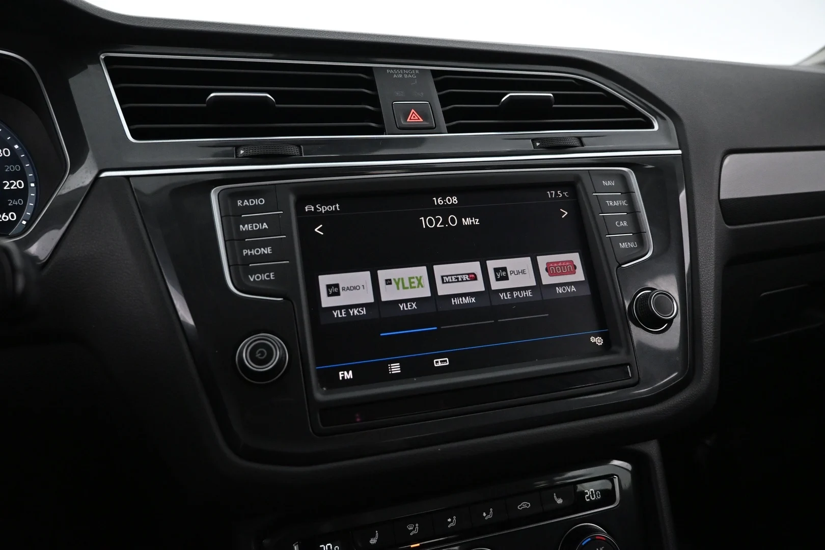 Car Image - 4QMIedHFe9Wum9YnjI5J9G