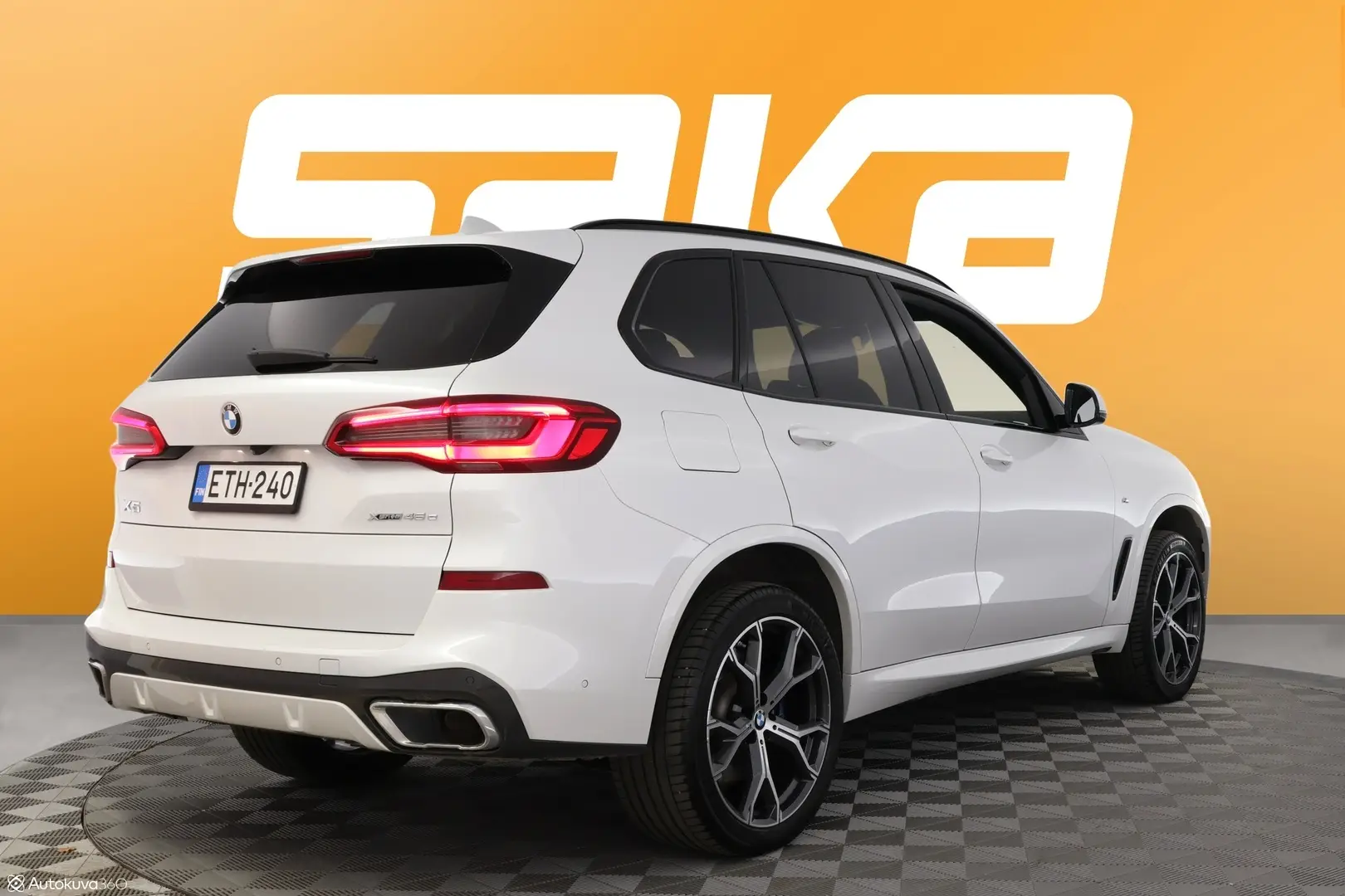 Car Image - HOMrbvUO5qV8kCXcWz31e