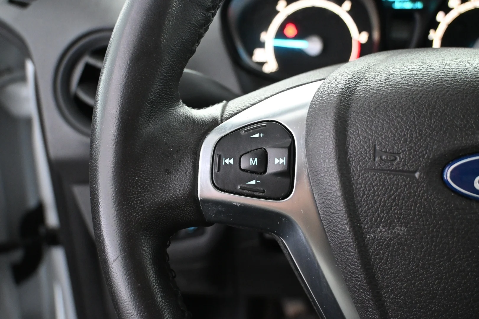 Car Image - 6KxalyBItlSAPLTdNklIiP