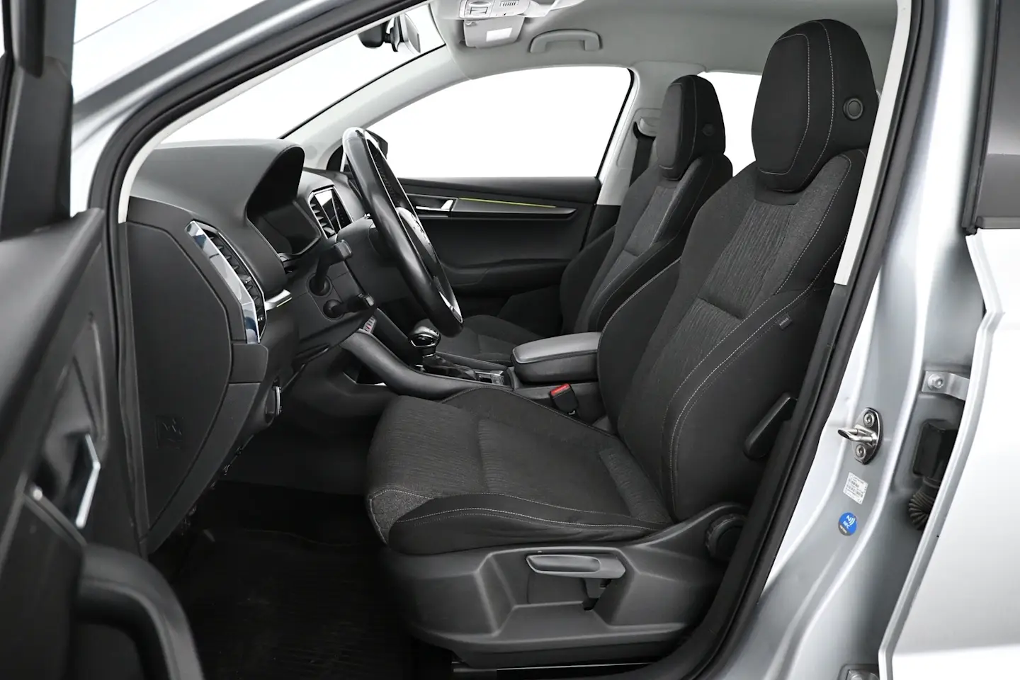 Car Image - 6Wo2fU2hyyGEo6cWGqBxQE