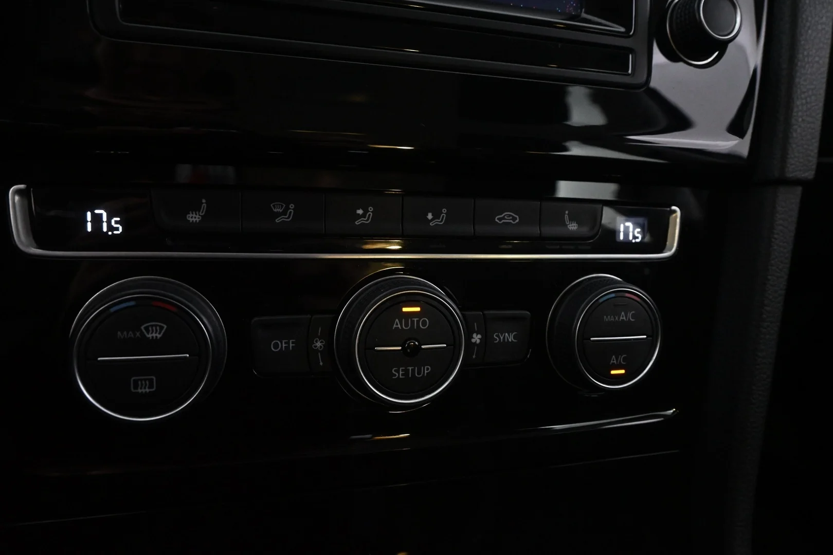 Car Image - 3WJlNhzn6bZi7fedjwWNZb