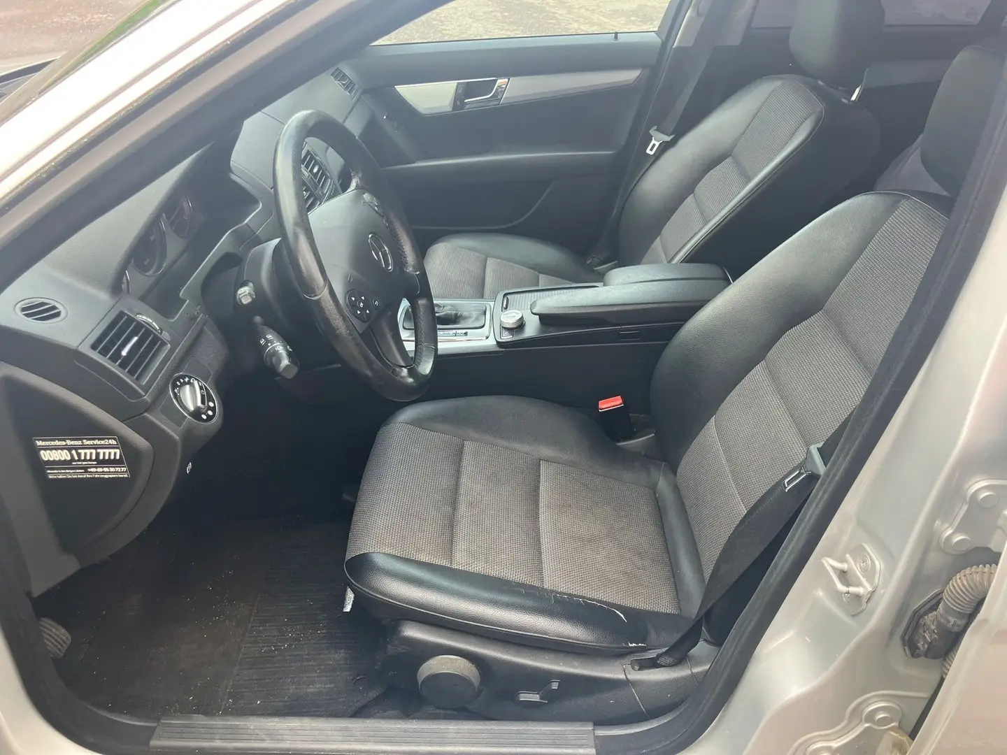 Car Image - 3pVZ3QObWOg1IqC24Wgkxe