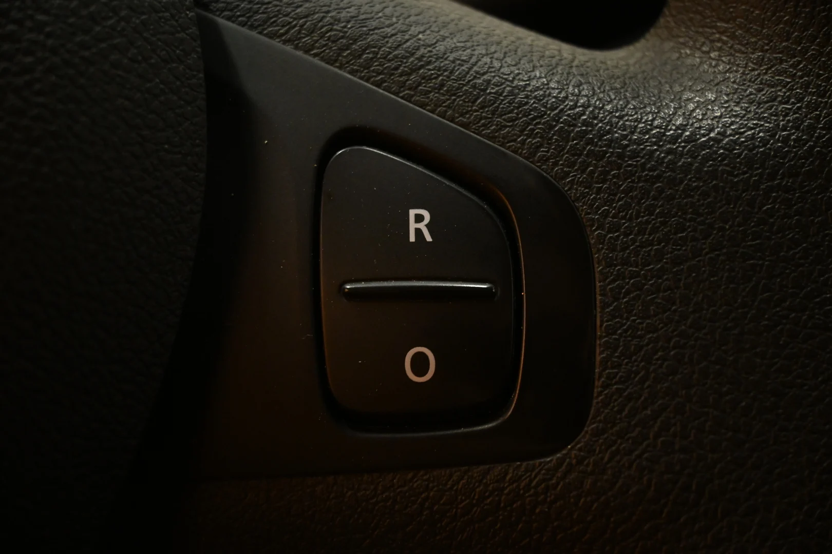Car Image - 66vZNnDRtU6MpnMYMzmktt