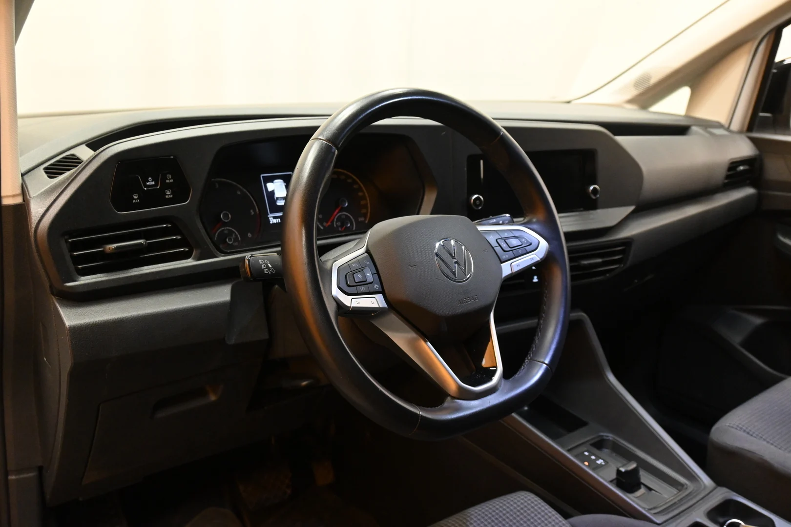 Car Image - 7hkx0H0P9CJYX2jg3IoiO1