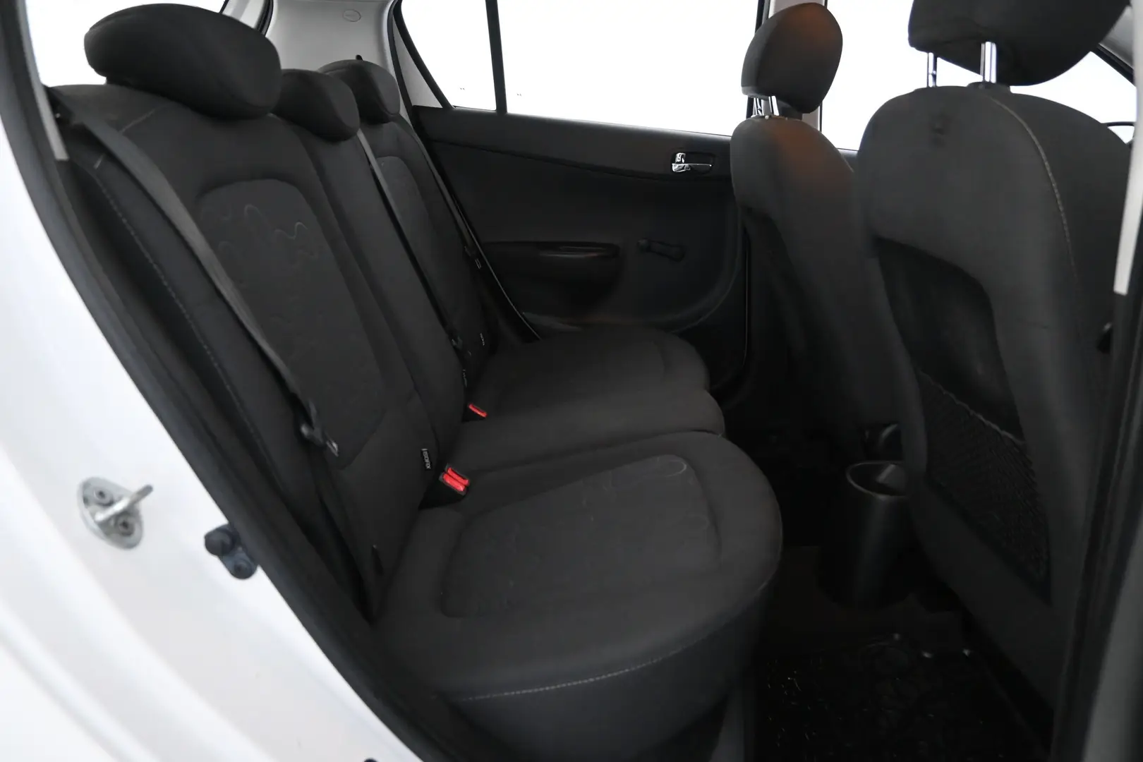 Car Image - sqt1UNjS0WFM1rleETp3C
