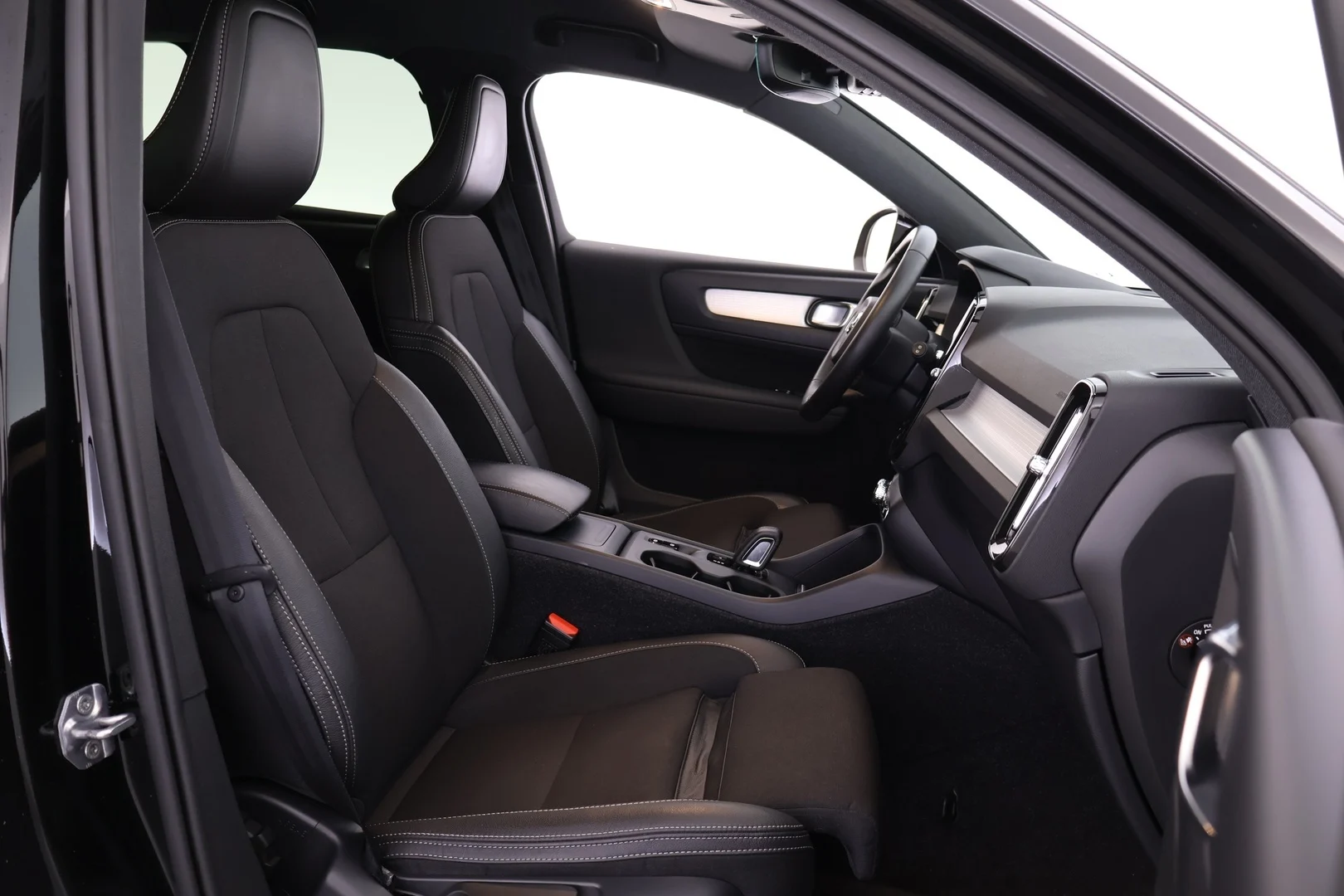 Car Image - 4oNwJuBWtDPIkY7ruG5nY2