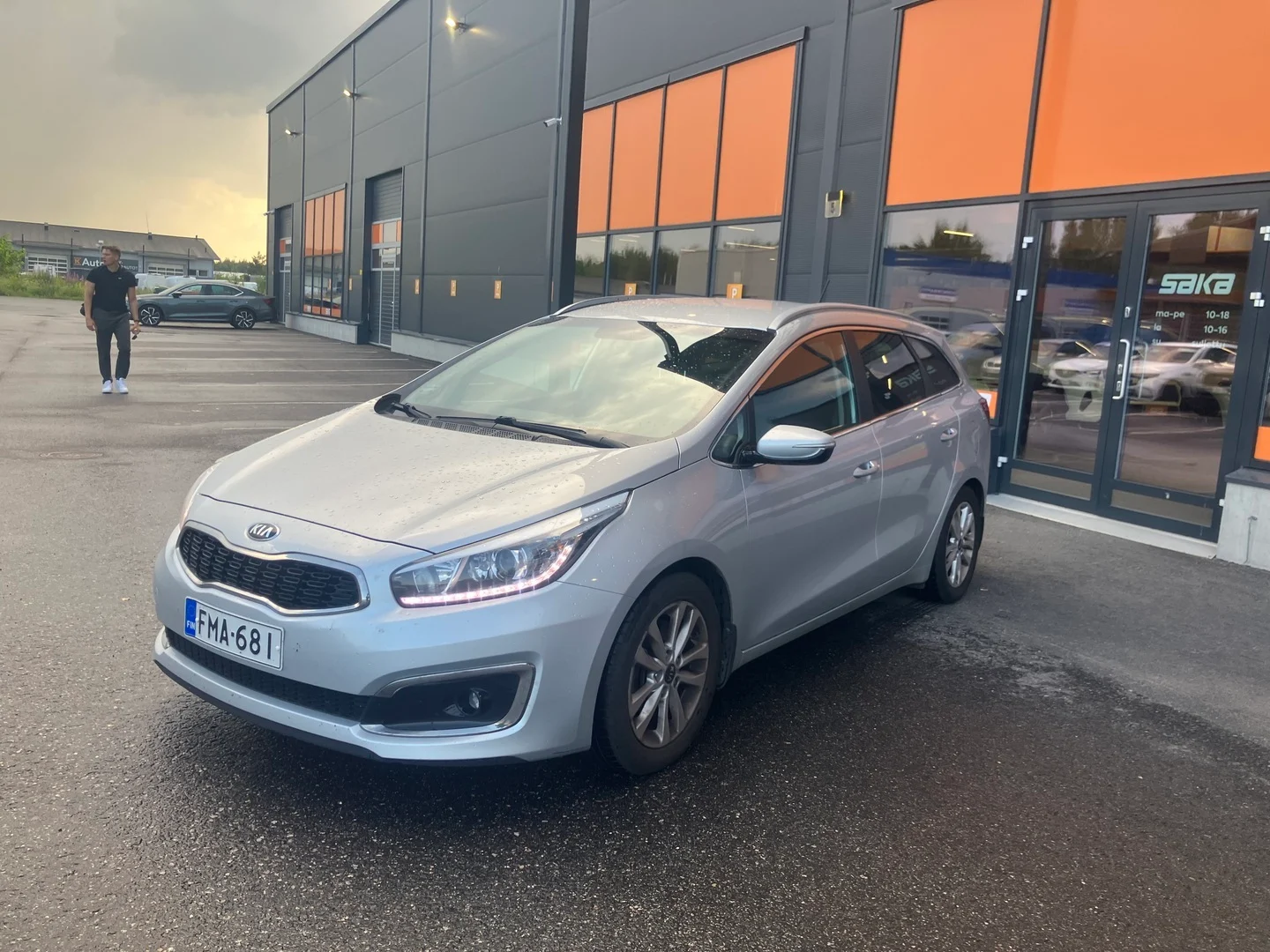 Car Image - N6EtLPUhw4DhRCRuXdISM