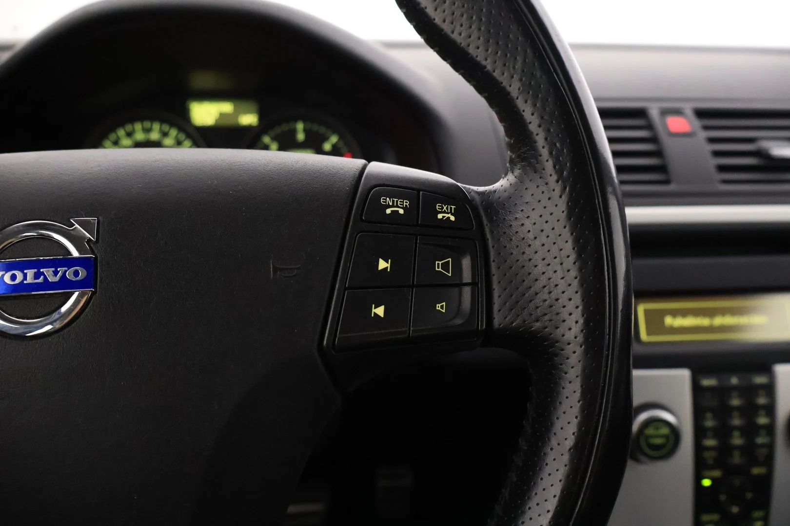 Car Image - 61fzXC22VIRG5Pcg0edMNV