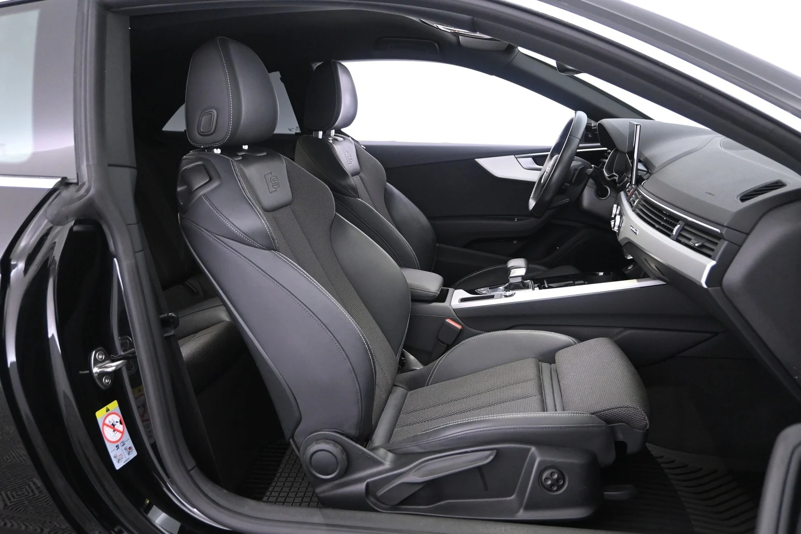 Car Image - ZyyYGUn5zPXO5kHprq1PU