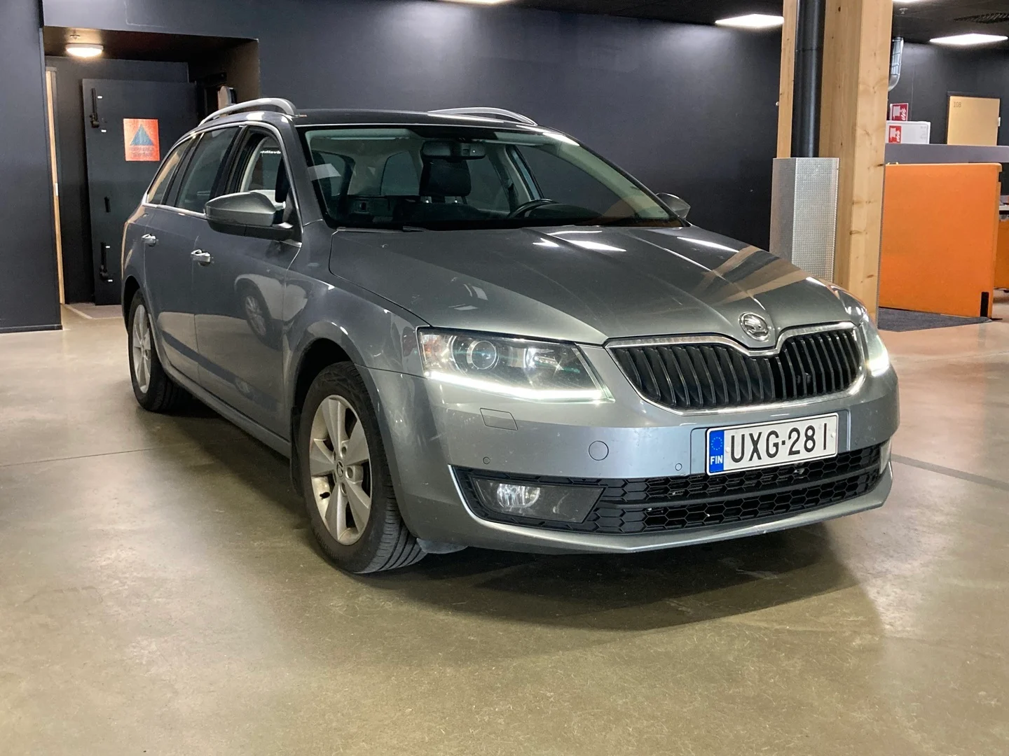 Car Image - 4taF9aYxZUiTVpAVAGGVld