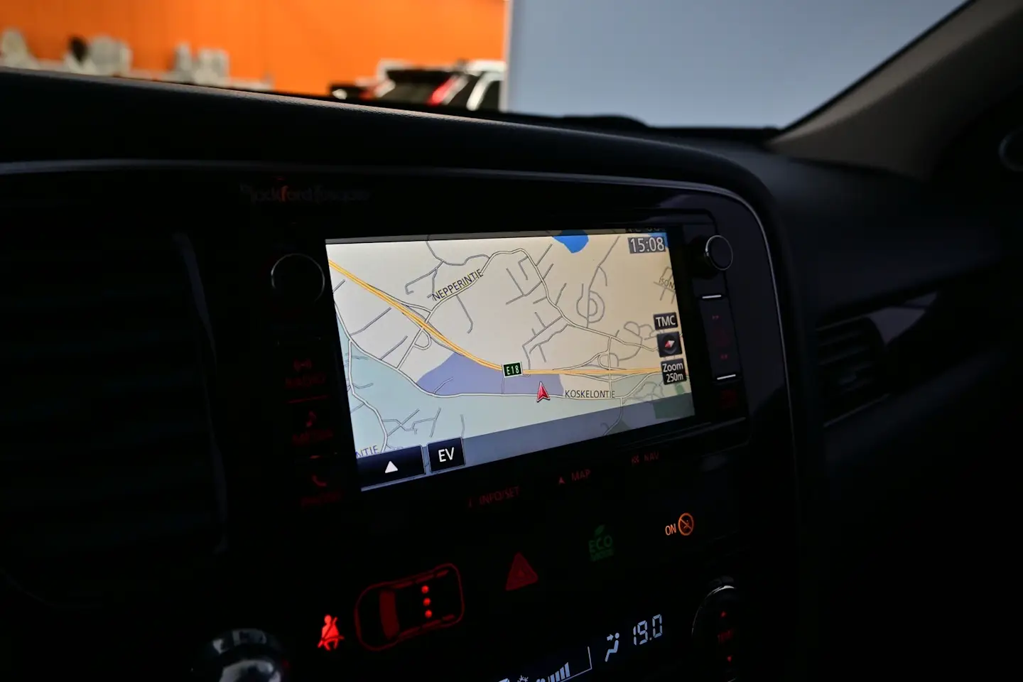 Car Image - 4ldT6d2OtAU2sKyn5iXqvn