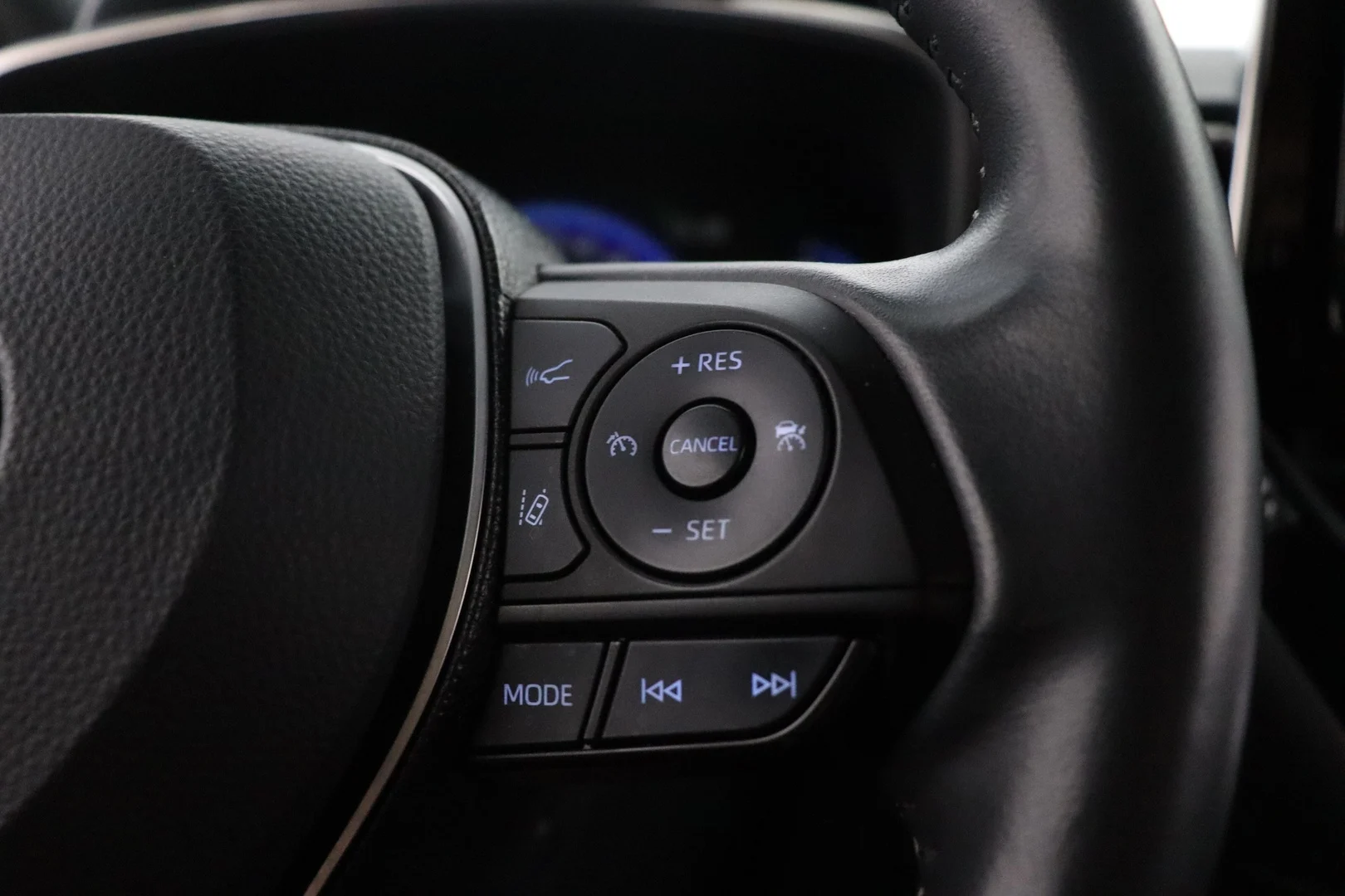 Car Image - 4753es3yaPcmvrDxjp2xCG
