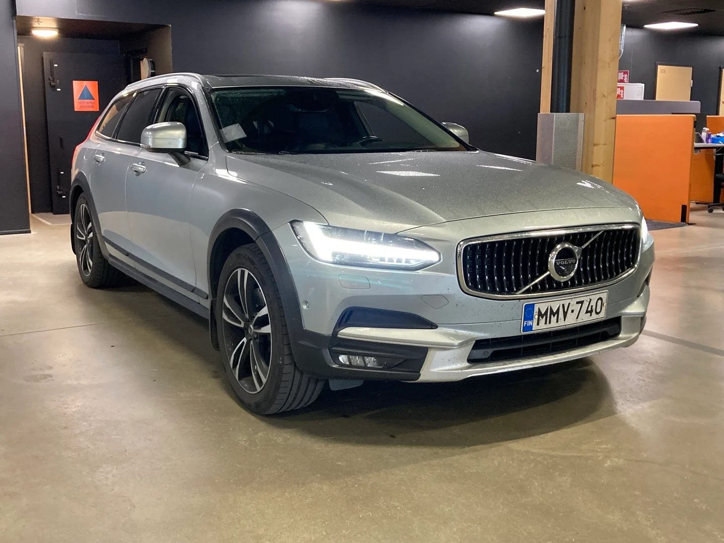 Car Image - 5yHHxnIbABvqG82U2Dt6Z0