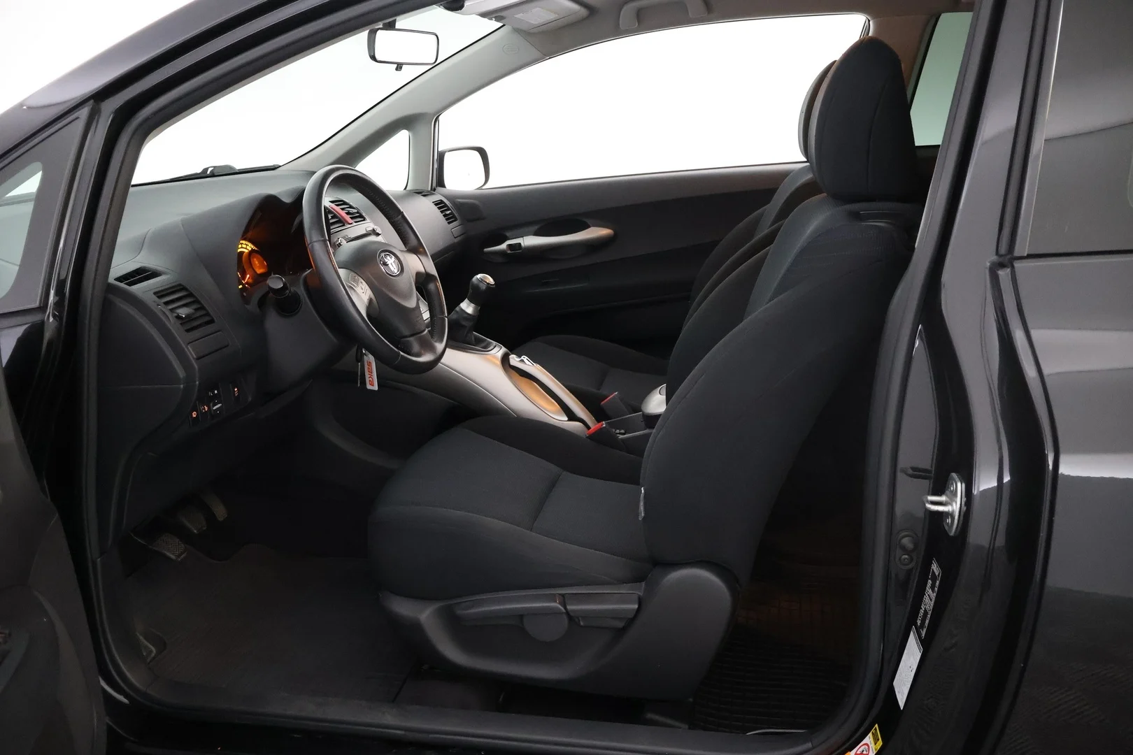 Car Image - 7h2hRCPoOH8Oz65Kzynbxy