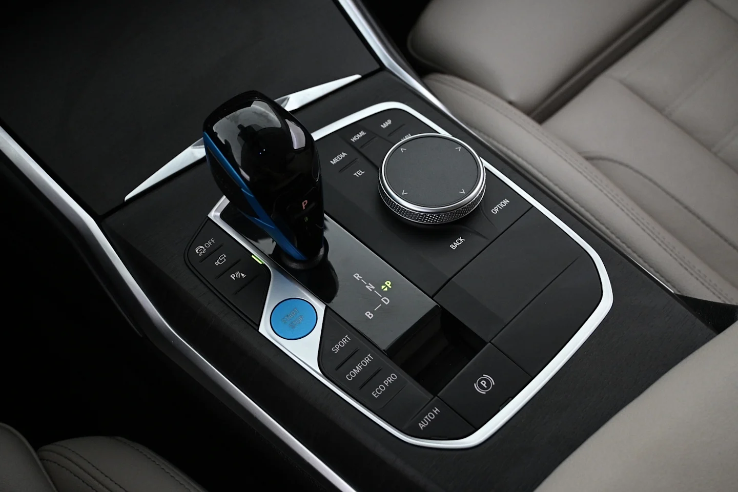 Car Image - 6ogC5hVQumoMwiS9TngnxF