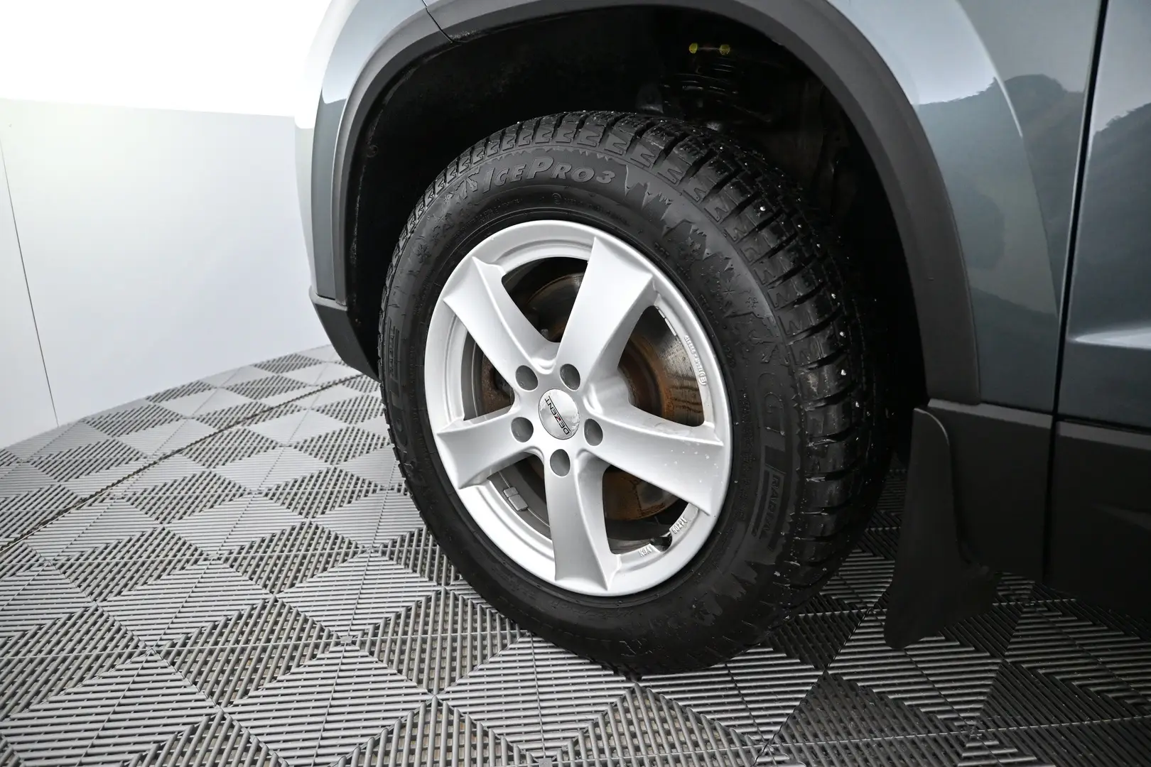 Car Image - 4oGaVHTOLETGPC51V91q7m
