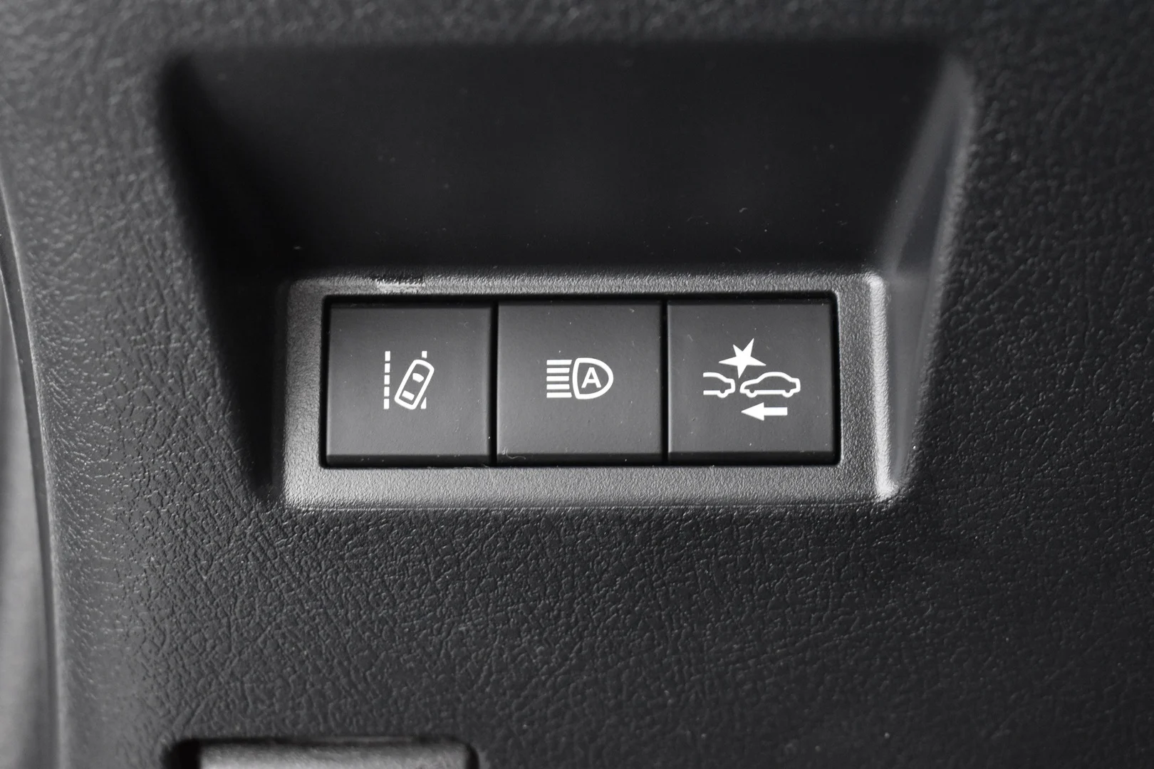 Car Image - 2N0WKhQLqdgwEWc5xE3AK6