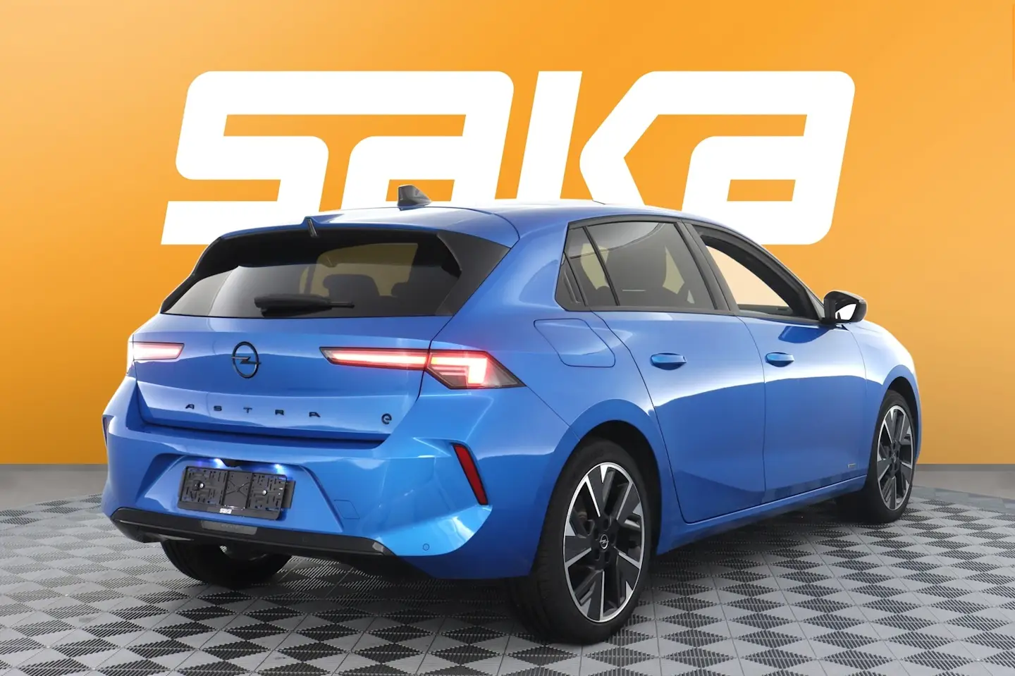 Car Image - 1zdnYLPUmmDFWTTuWTjMMg