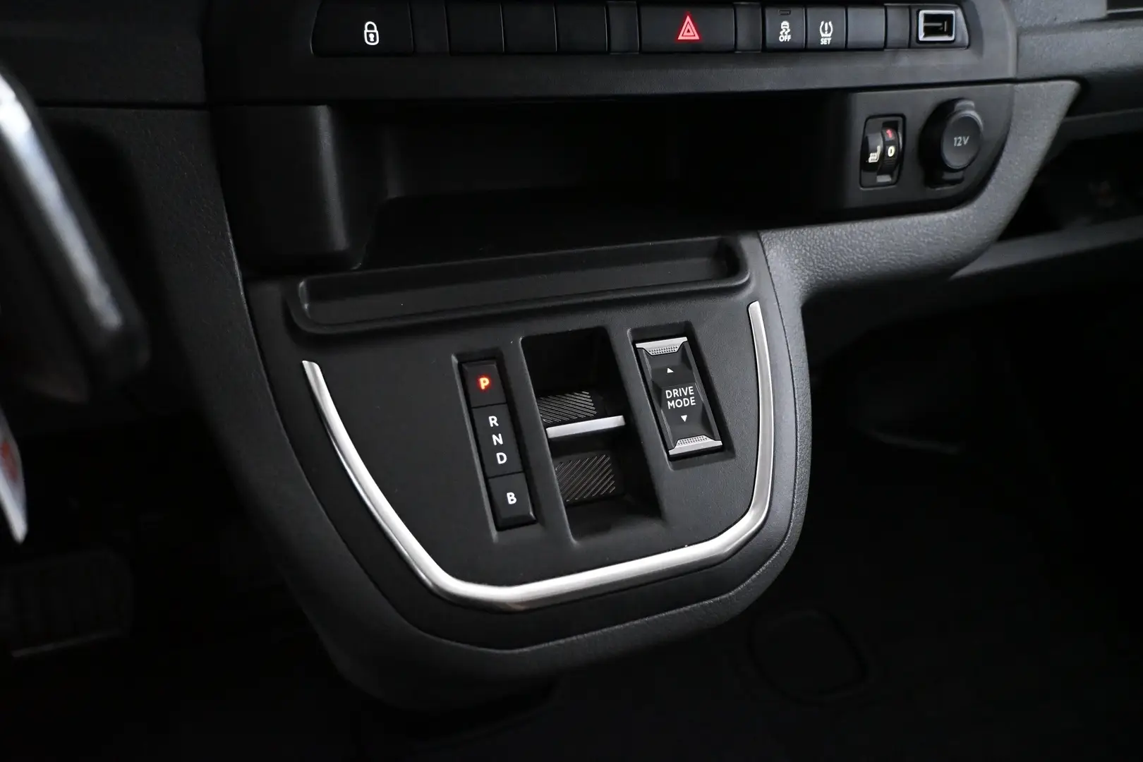 Car Image - 7N2S9q9UhMuaUtQBXrR31R