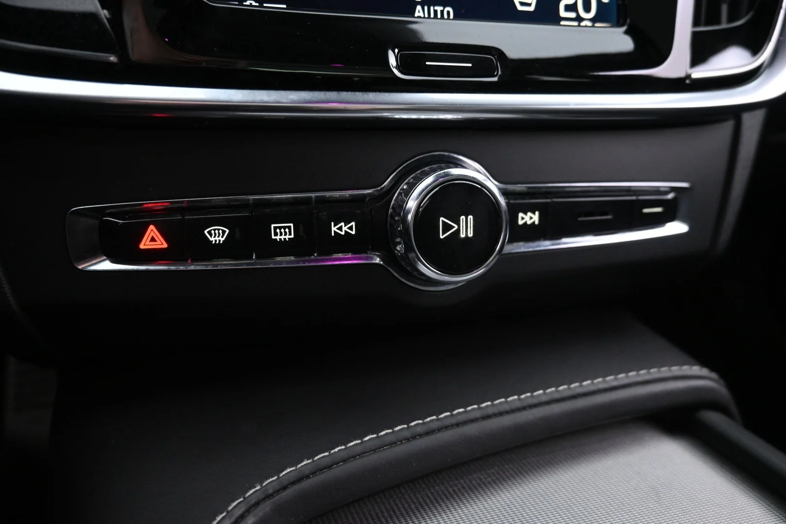 Car Image - 1Ccb0U8MnKBp6X1uOLjUoF