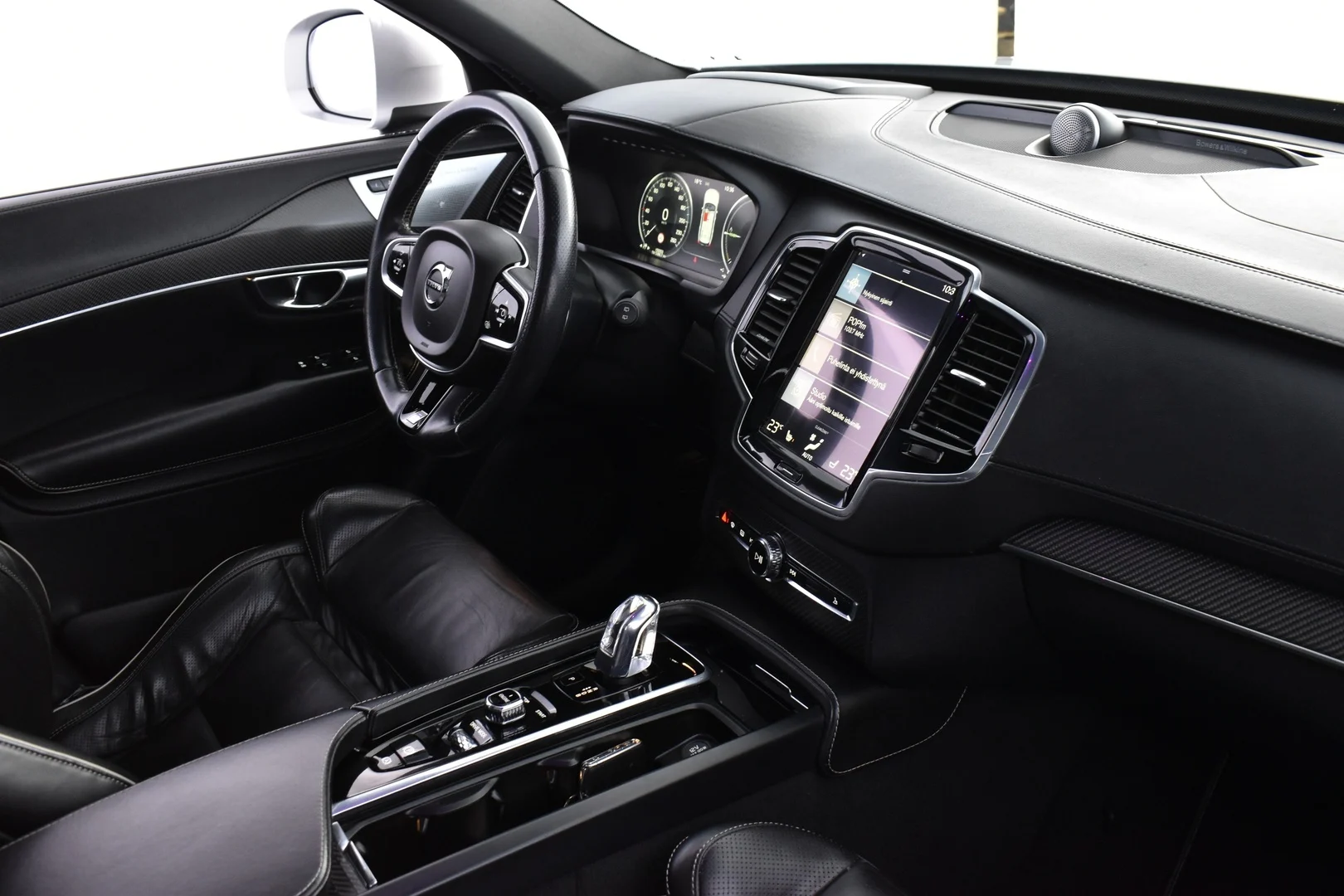 Car Image - 4zncoJlP93K0hV5LVuOpG