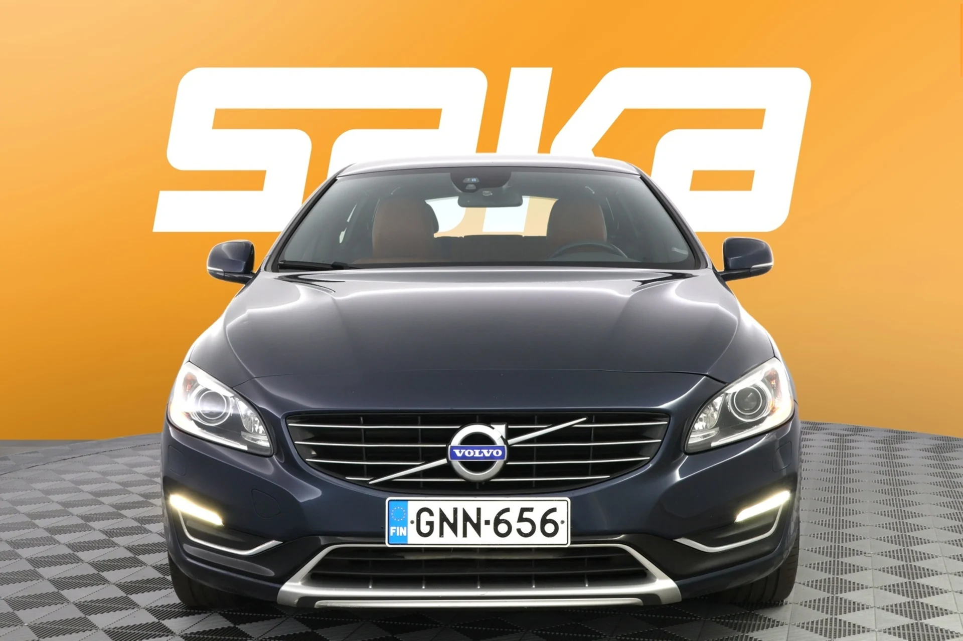 Car Image - 1HJLOsAzlcjUh3lidgyJNn