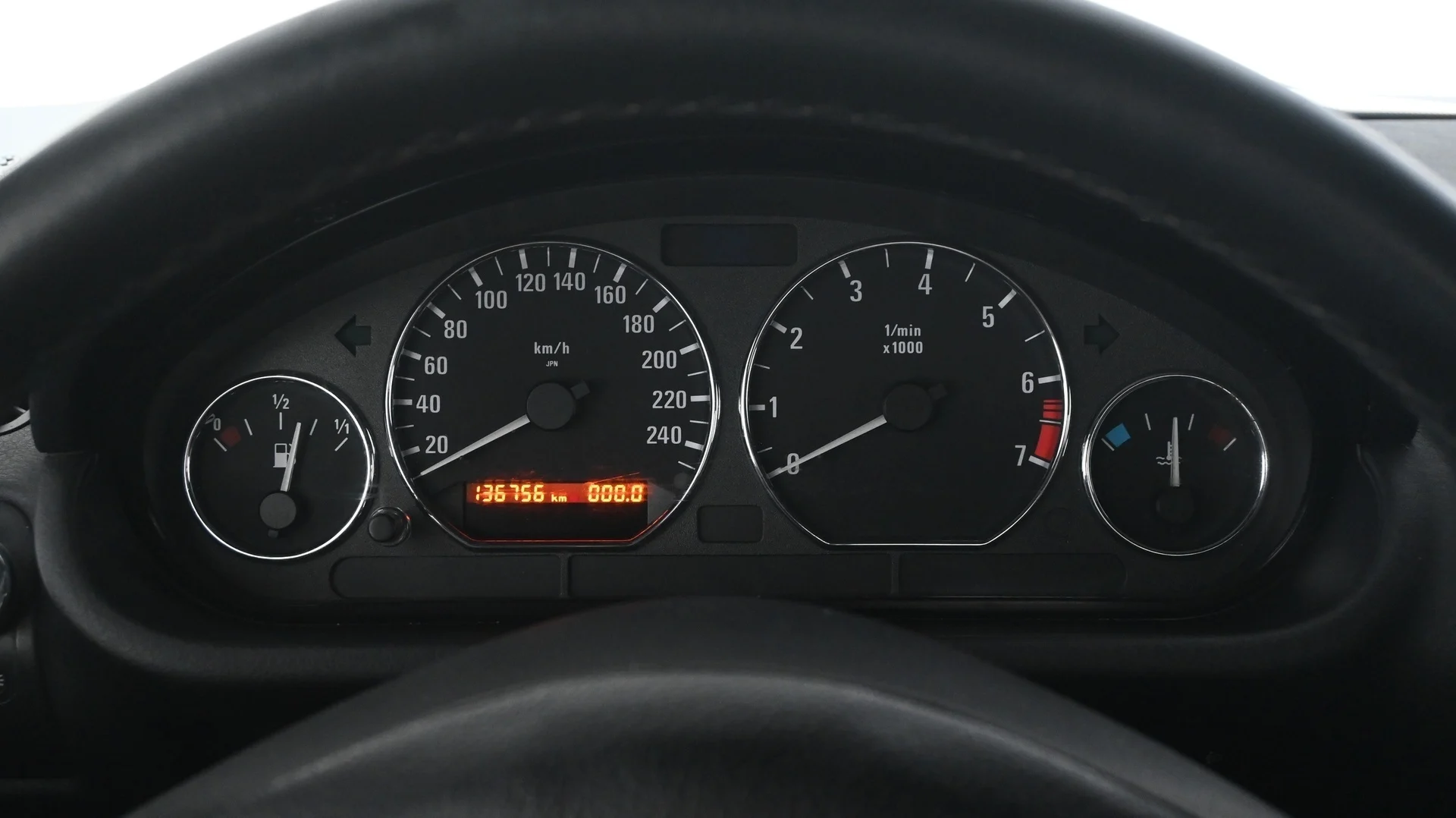 Car Image - 2BO1k5tU82i3FrjKZK7WkJ