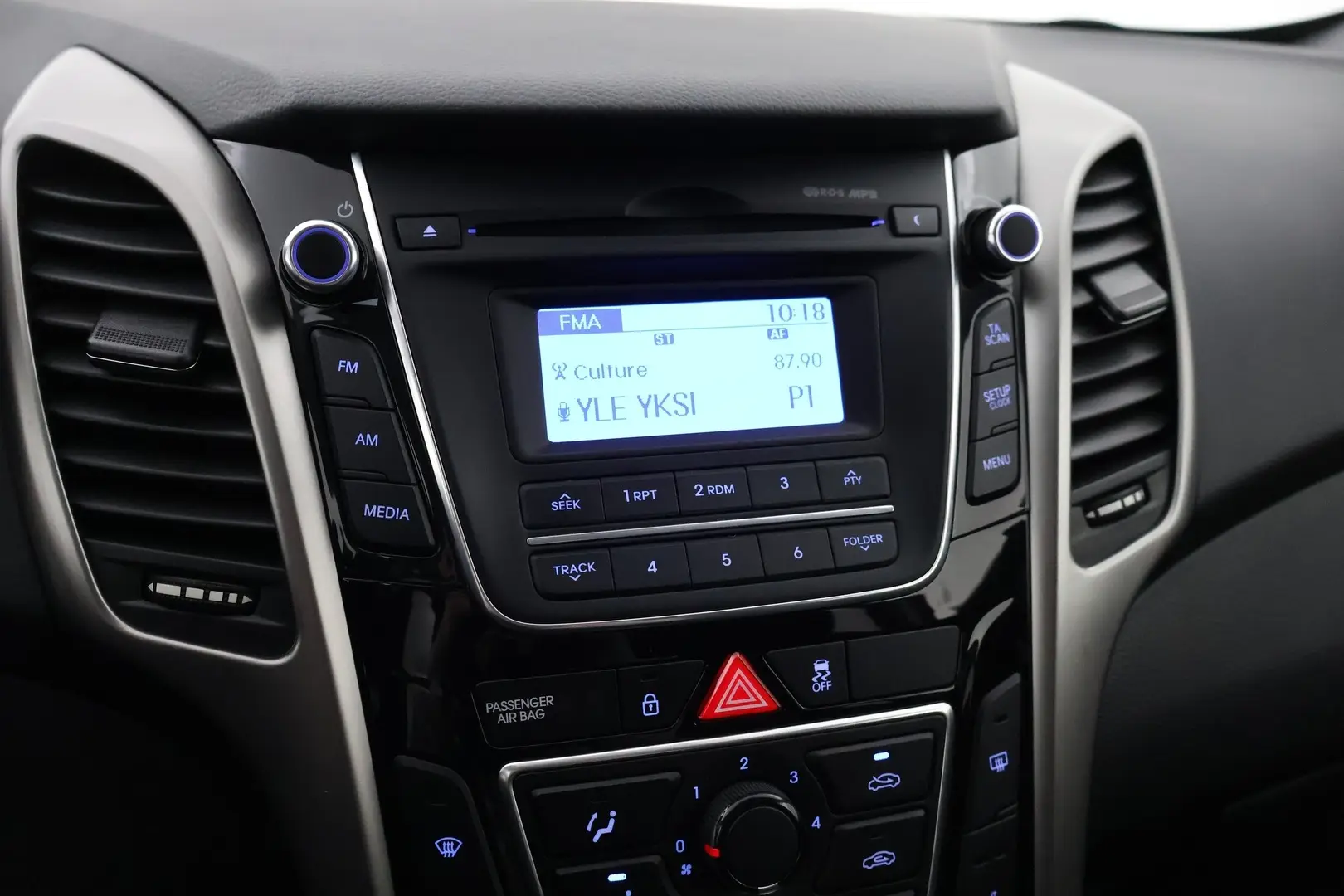 Car Image - 4ybmi9bRyEIp82pmMMiUbs