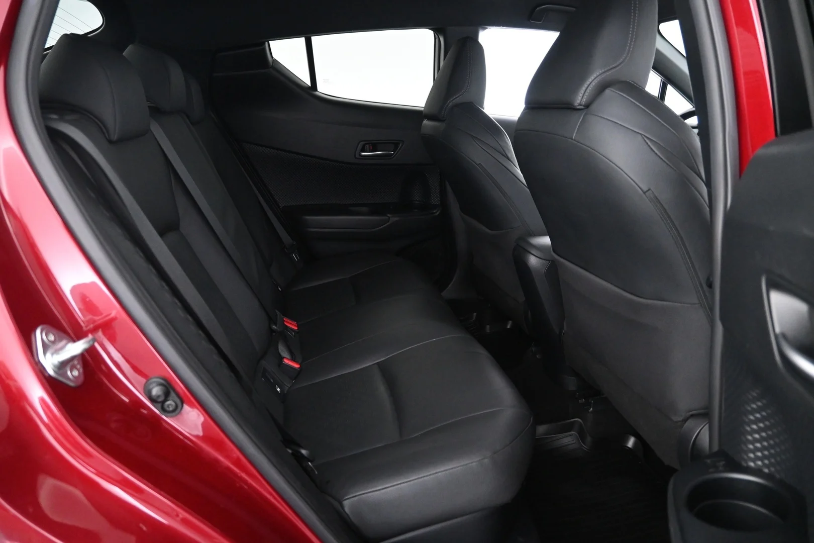 Car Image - 6u5OeqXuWomeM6A2e4Kpwl