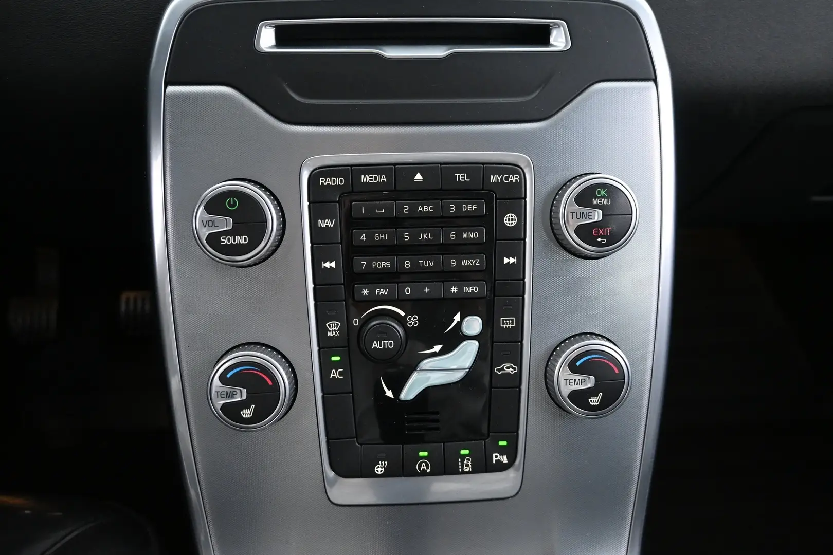 Car Image - 2lHI4omqru2UdJCivRdMUN