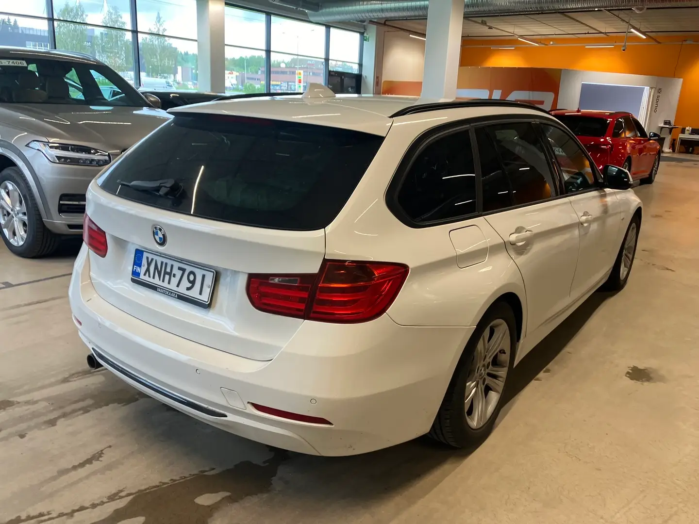 Car Image - 2Ht7cLH4F5jLak0NEpsmUe