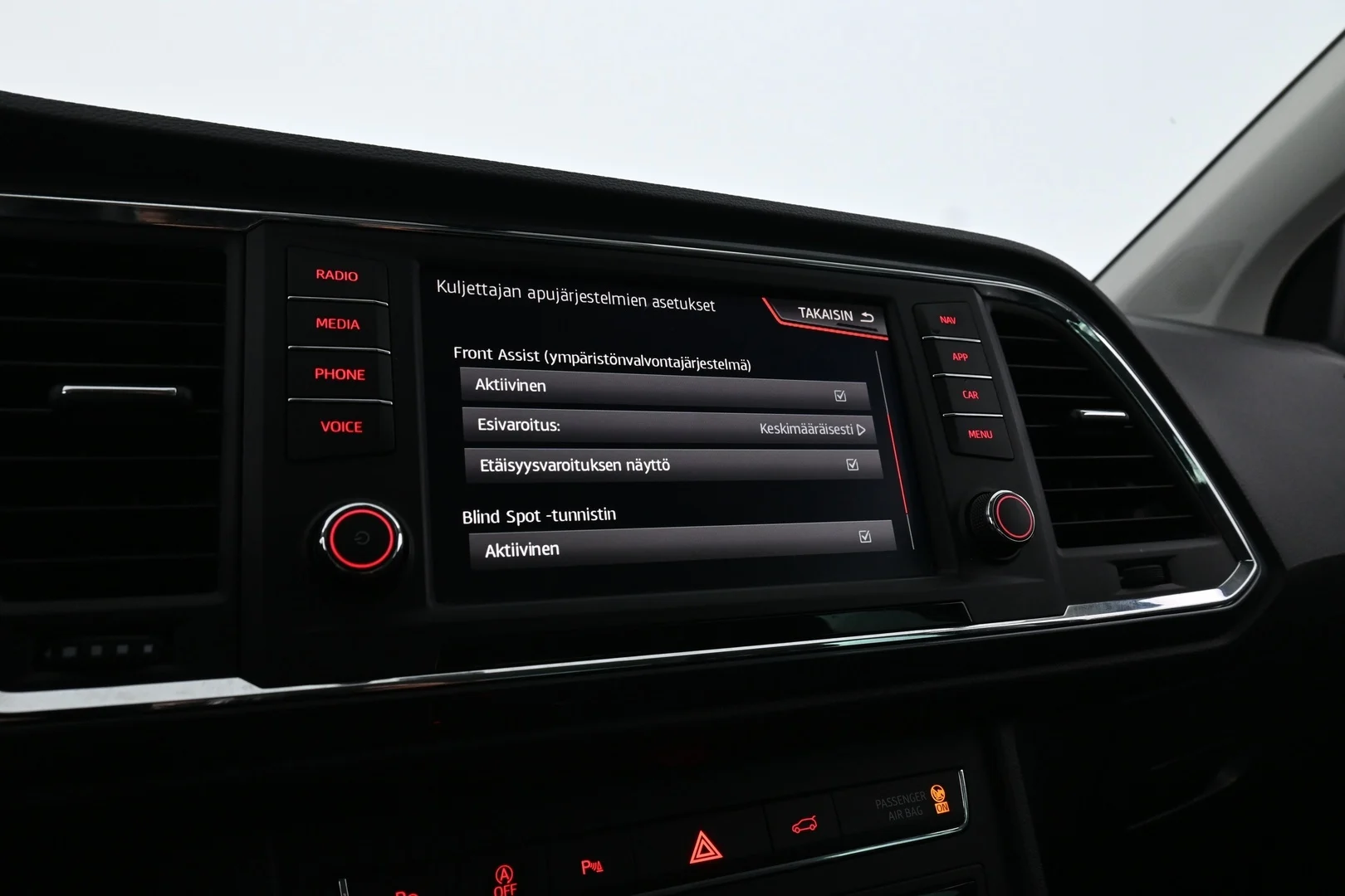 Car Image - 39ngd8bsj3lVx5vwpIq6Gv