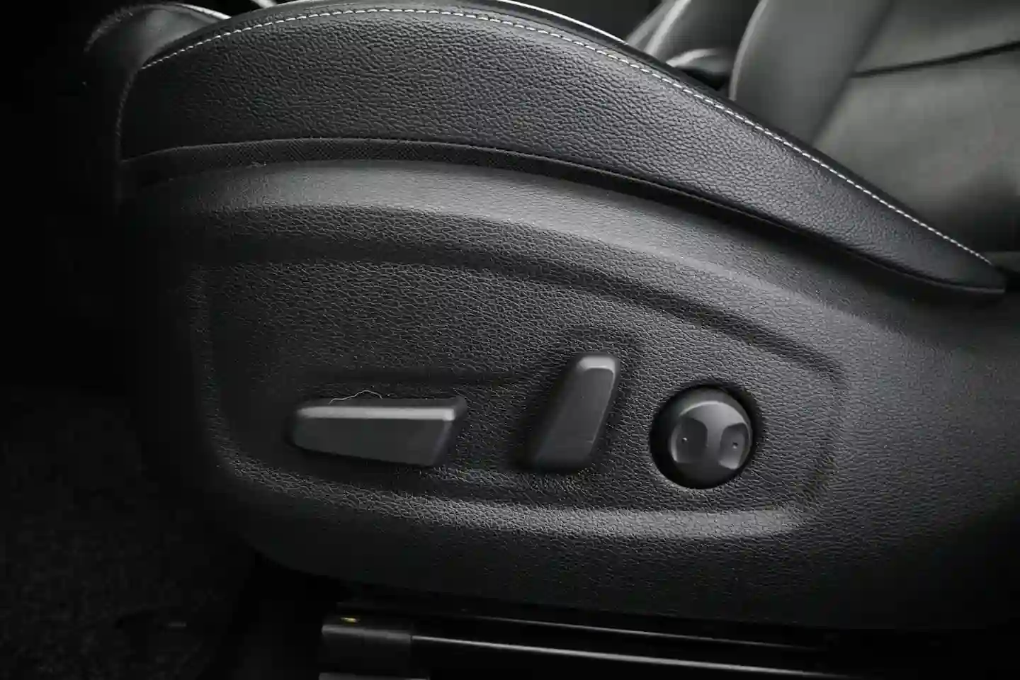 Car Image - 1Ip6NlMuVcgY8VkT6X66us