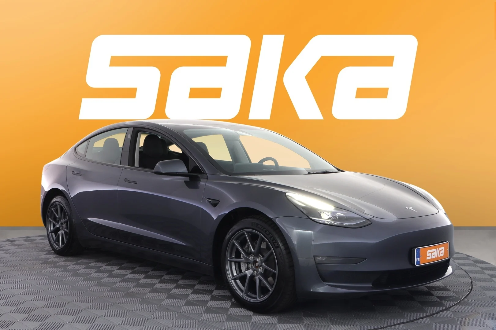 Car Image - KFm5cx3R4Zm6Whj5Lwo5G