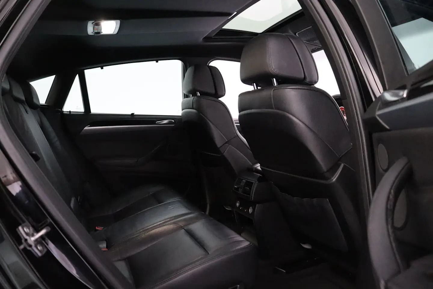 Car Image - 18ZJARyWpLz29zEtYC3AUK