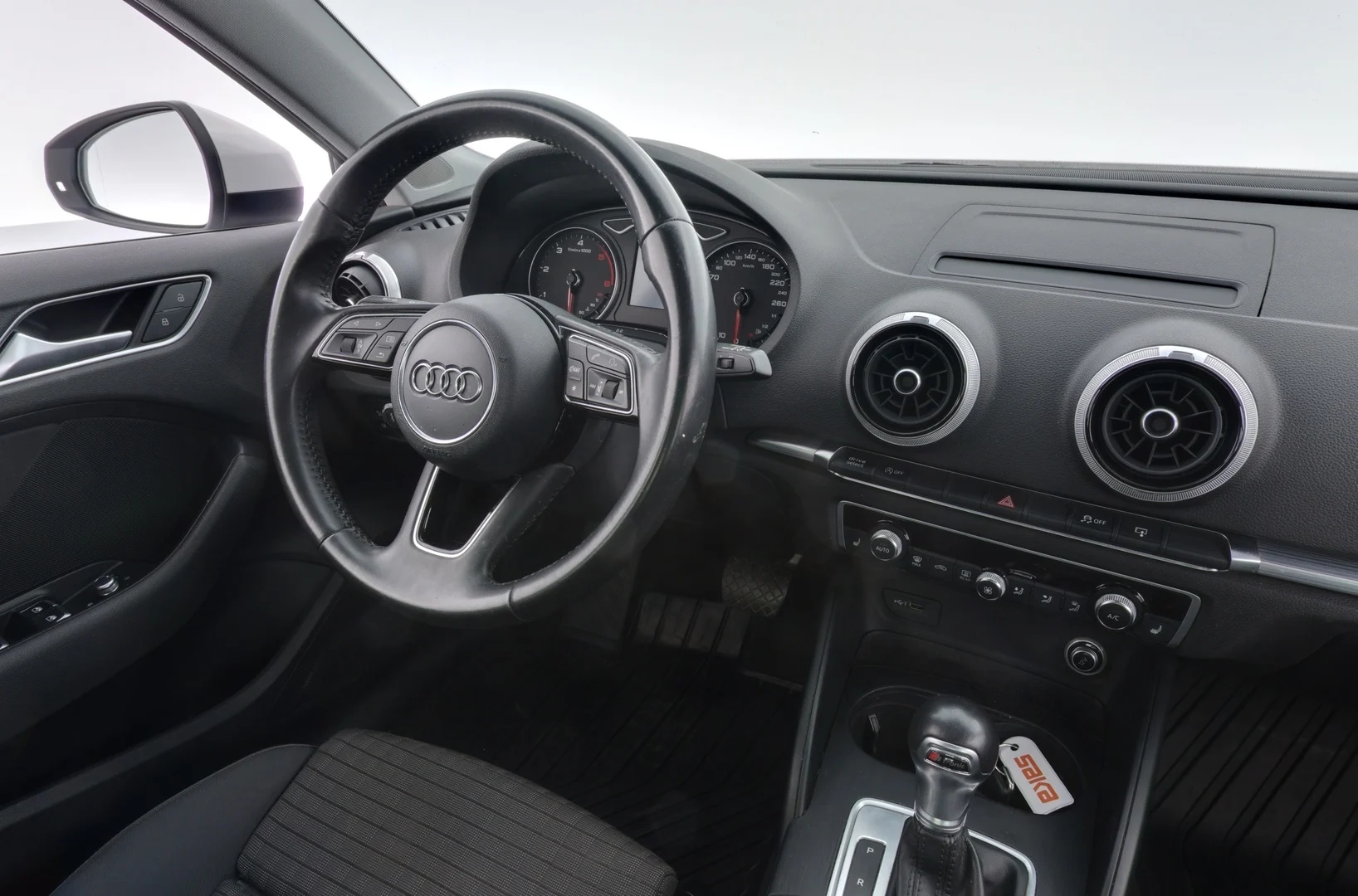 Car Image - 147eS9S4nofgzw5k9M01KX