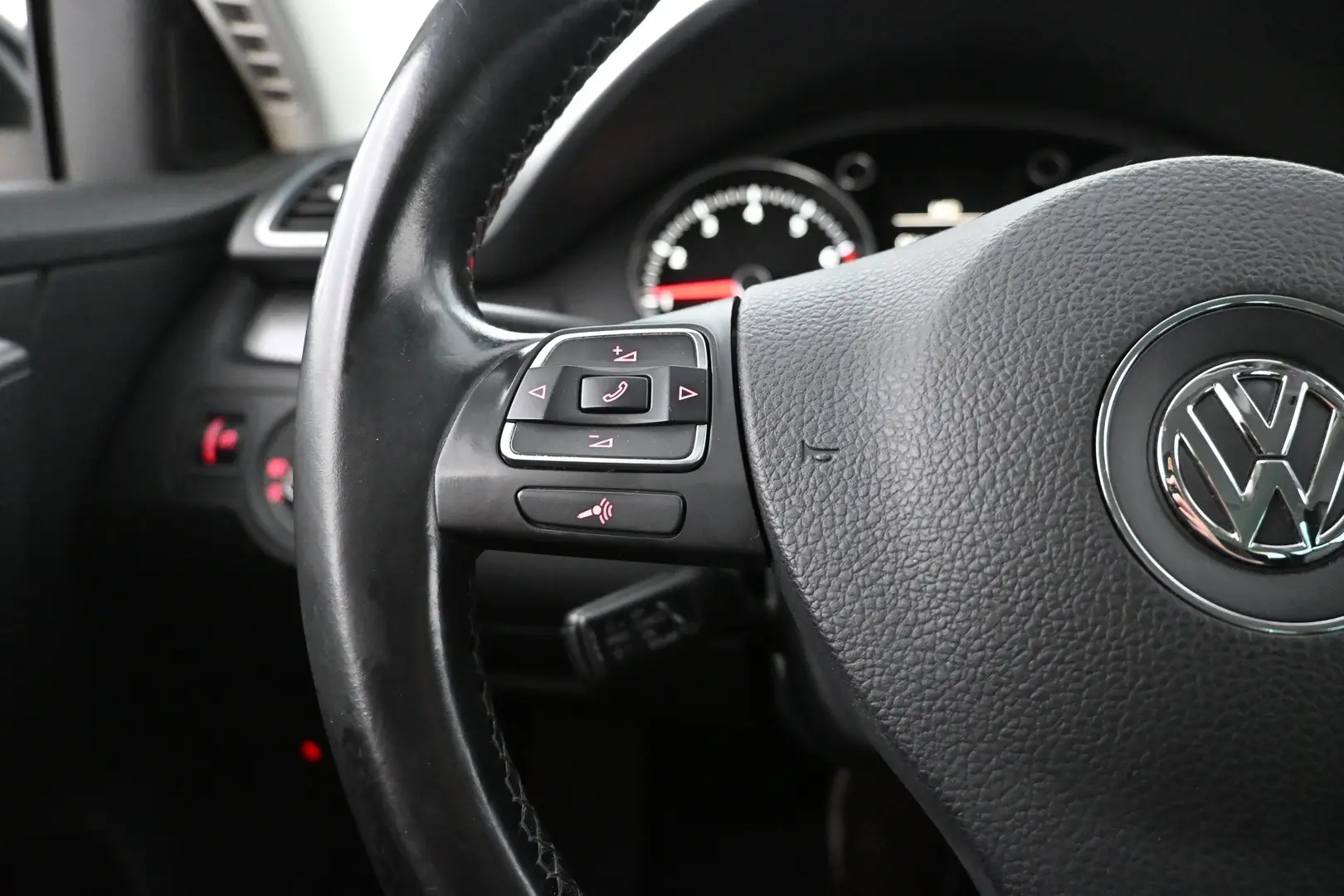 Car Image - 5Nhz8y2aW4YcjxEI20pDiy